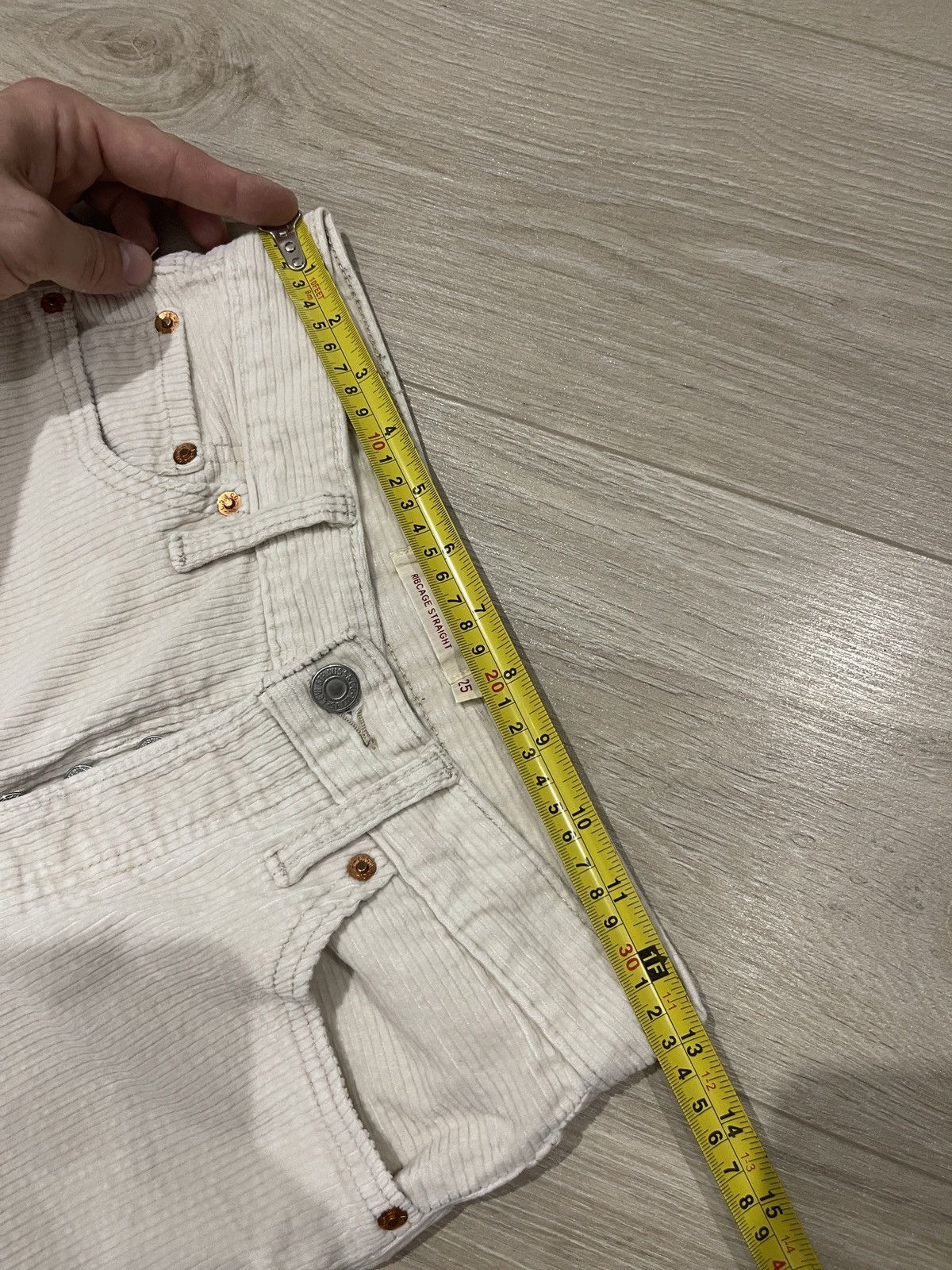 Levi's Levi’s premium corduroy pants rib cage straight W25 Size 25" / US 0 / IT 36 - 9 Thumbnail