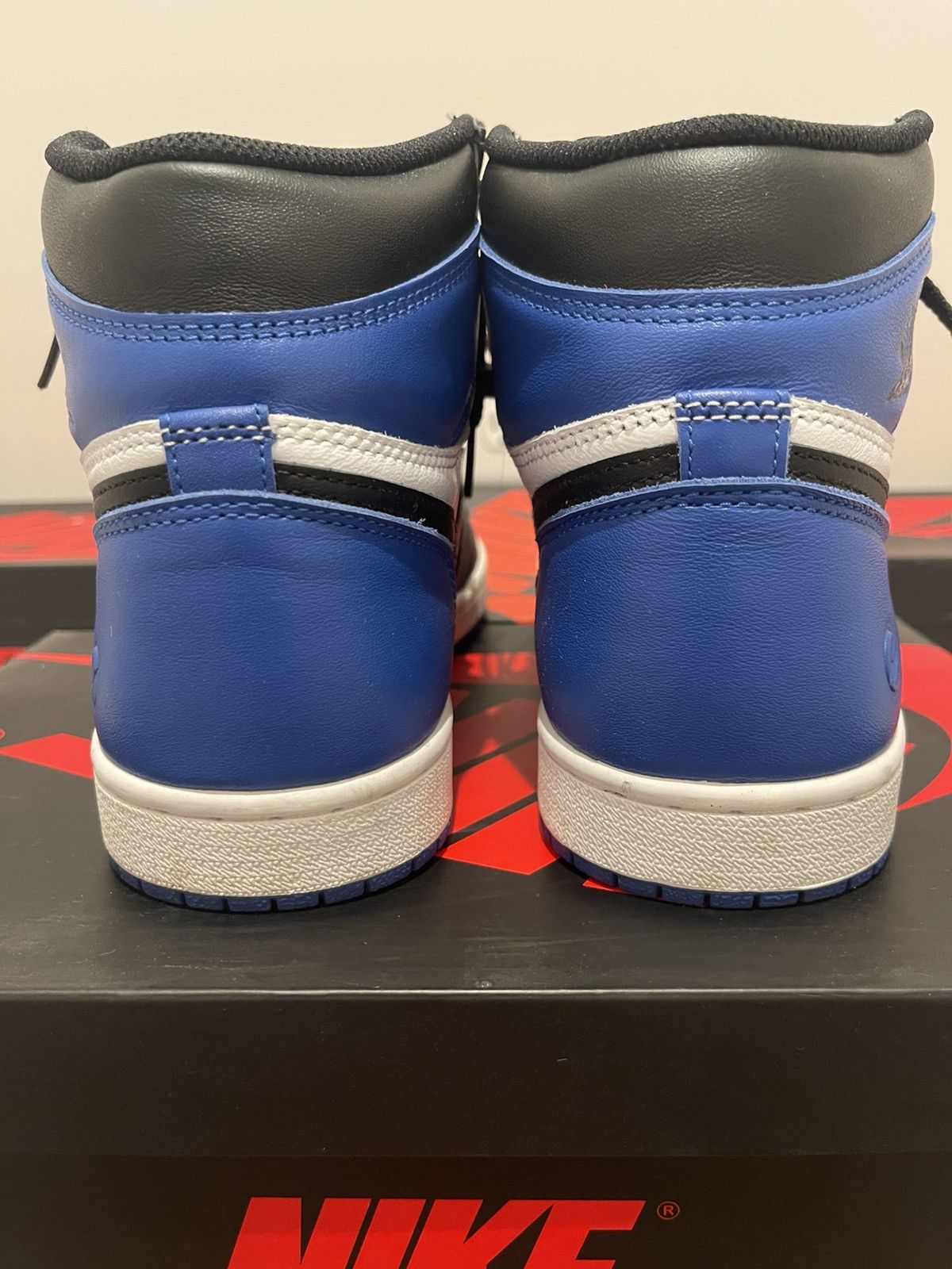 Fragment Design × Jordan Brand 2014 Fragment Design x Air Jordan 1 Retro High OG 8.5 Size US 8.5 / EU 41-42 - 3 Thumbnail