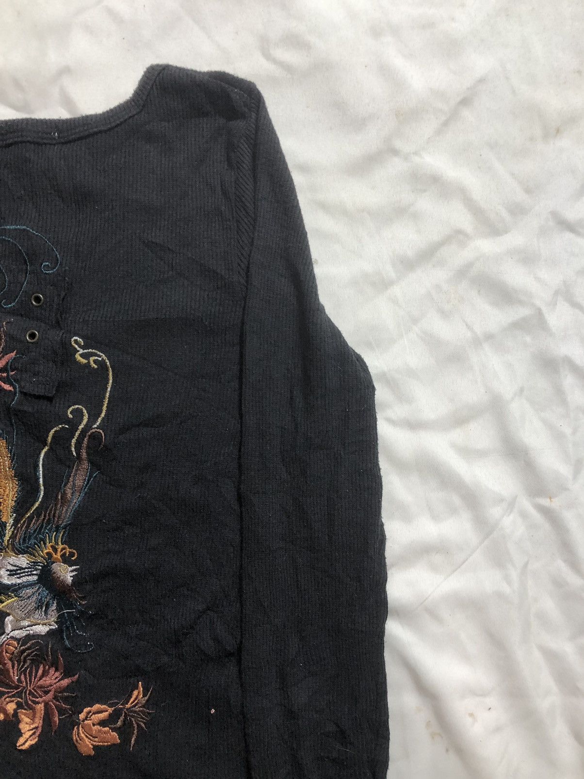 Beauty Beast Japanese Gothic Tribal LongSleeve Ifsix Style Size US S / EU 44-46 / 1 - 6 Thumbnail