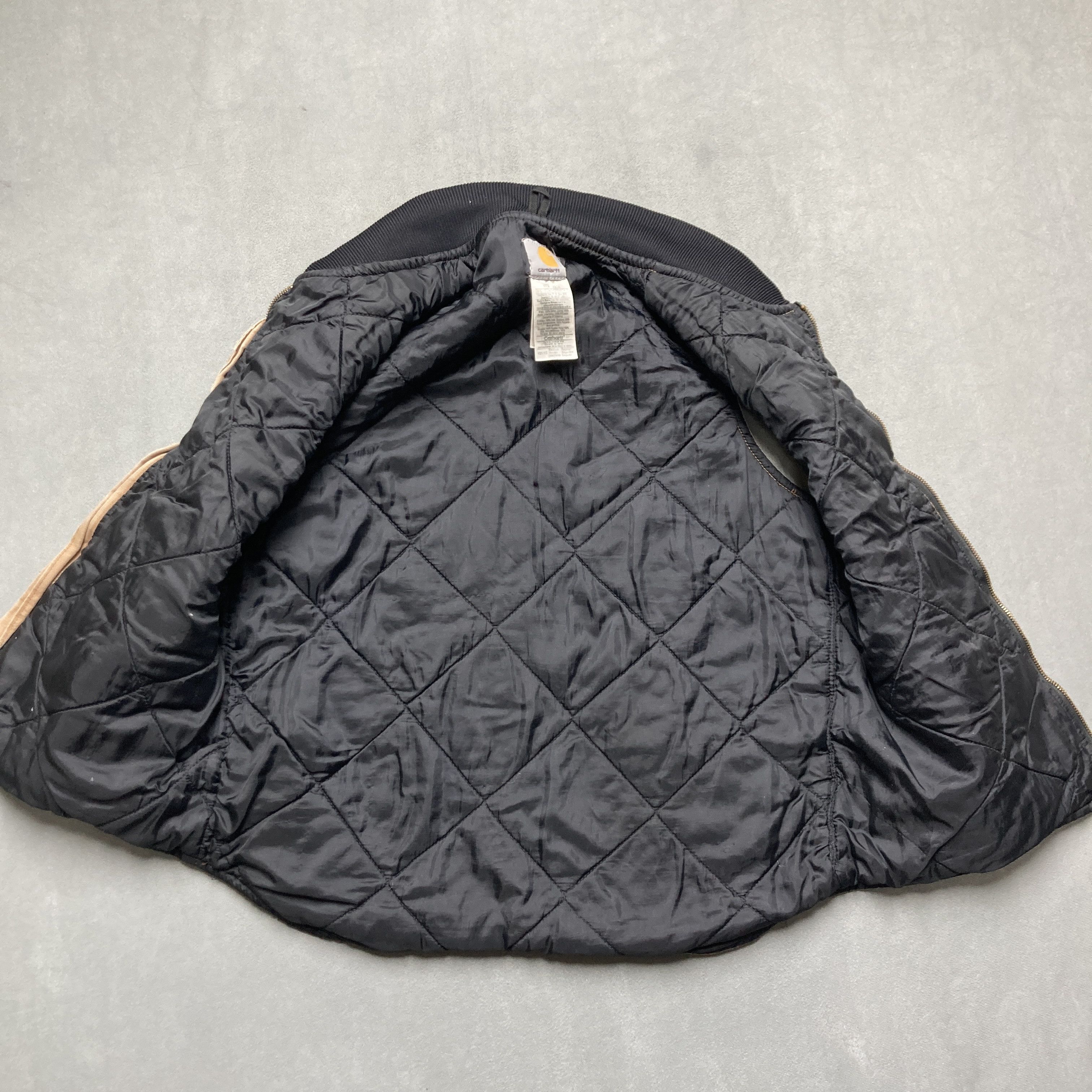 Carhartt Thrashed Carhartt V300 BUC Buckskin Quilt Lined Vest Medium Size US M / EU 48-50 / 2 - 3 Thumbnail