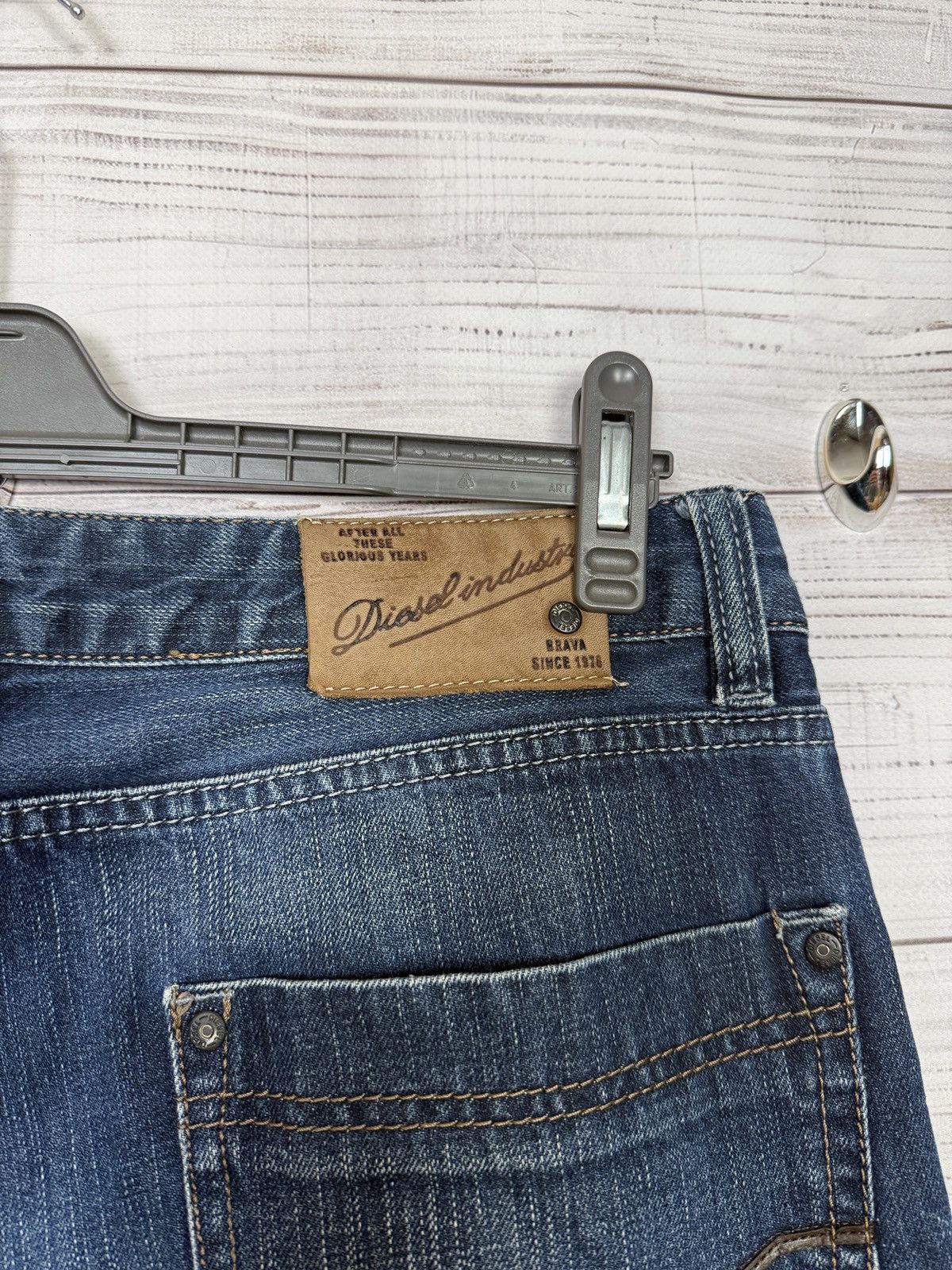 Diesel Vintage Diesel Jeans Big Logo Denim Pants Japanese Size US 34 / EU 50 - 15 Thumbnail