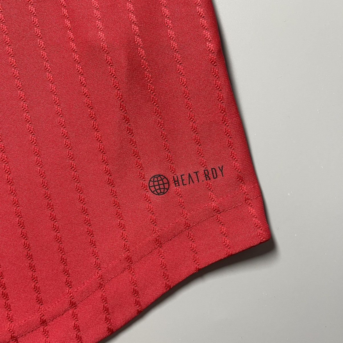 Vintage MANCHESTER UNITED ADIDAS 2022/2023 SOCCER JERSEY #7 RONALDO Size US M / EU 48-50 / 2 - 10 Thumbnail