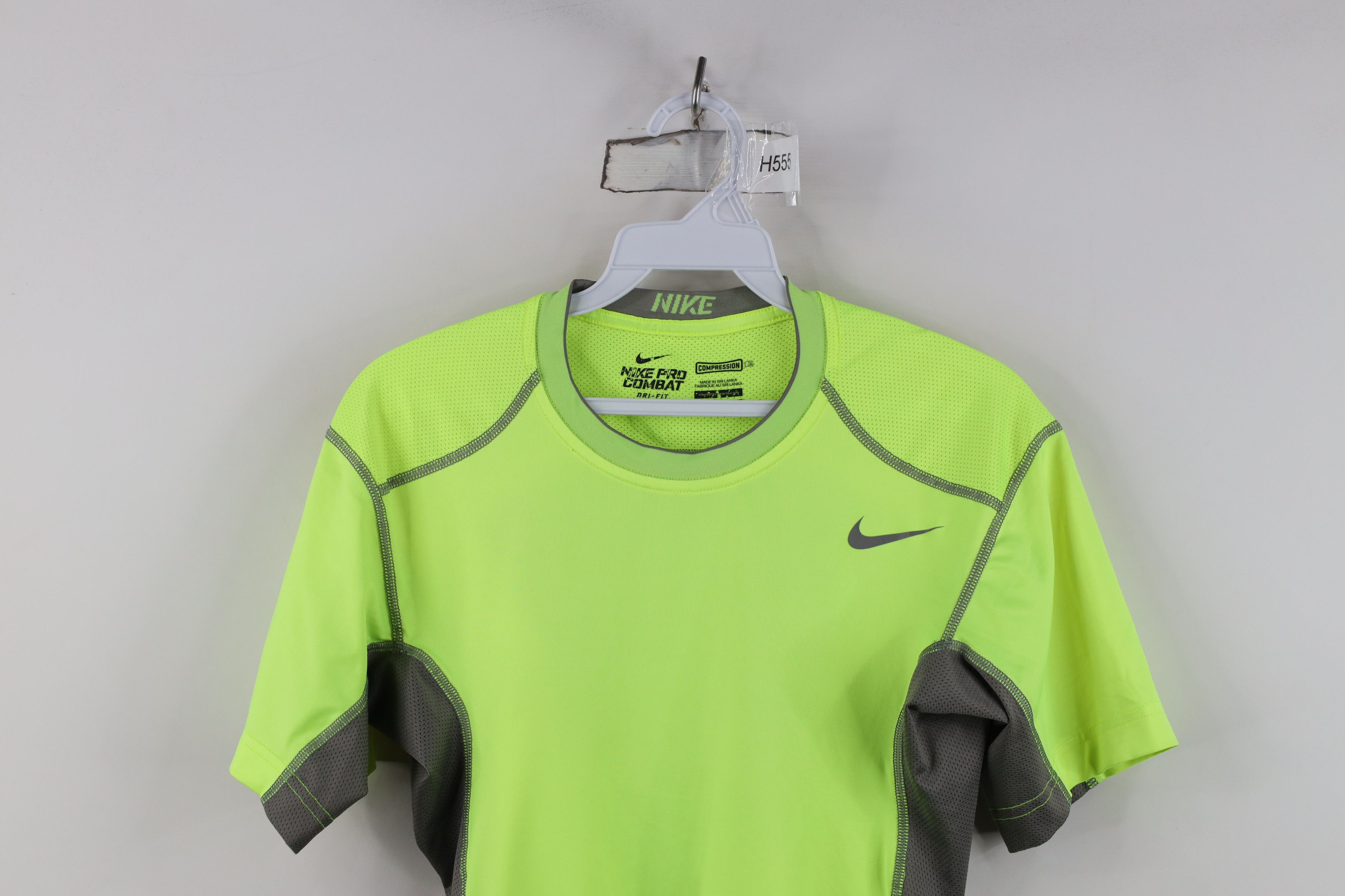 Nike Nike Pro Combat Vented Gym Training Short Sleeve T-Shirt Size US L / EU 52-54 / 3 - 2 Thumbnail