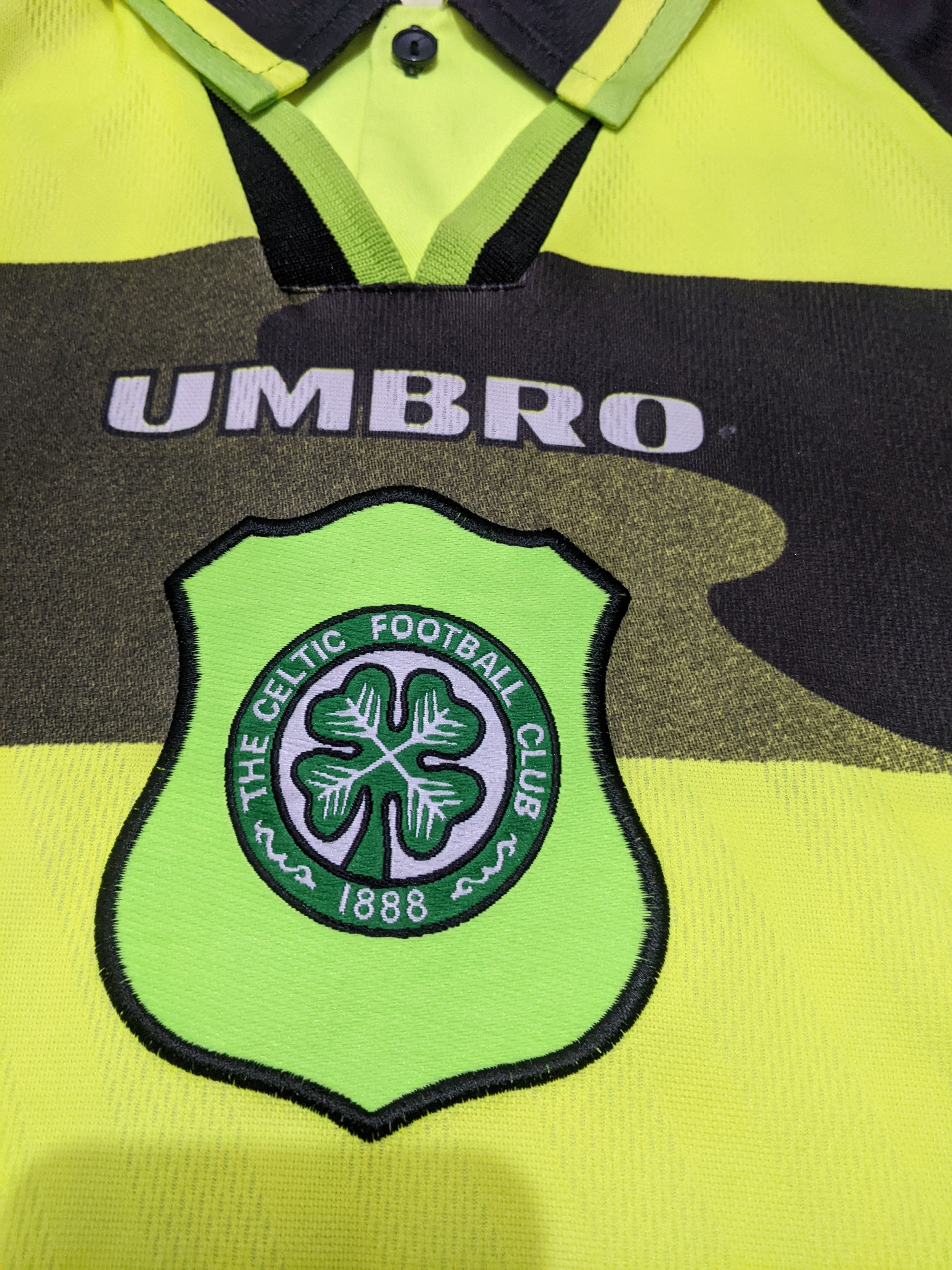 Umbro Jersey Celtic away 1996-97 di Canio football shirt Size US M / EU 48-50 / 2 - 8 Thumbnail