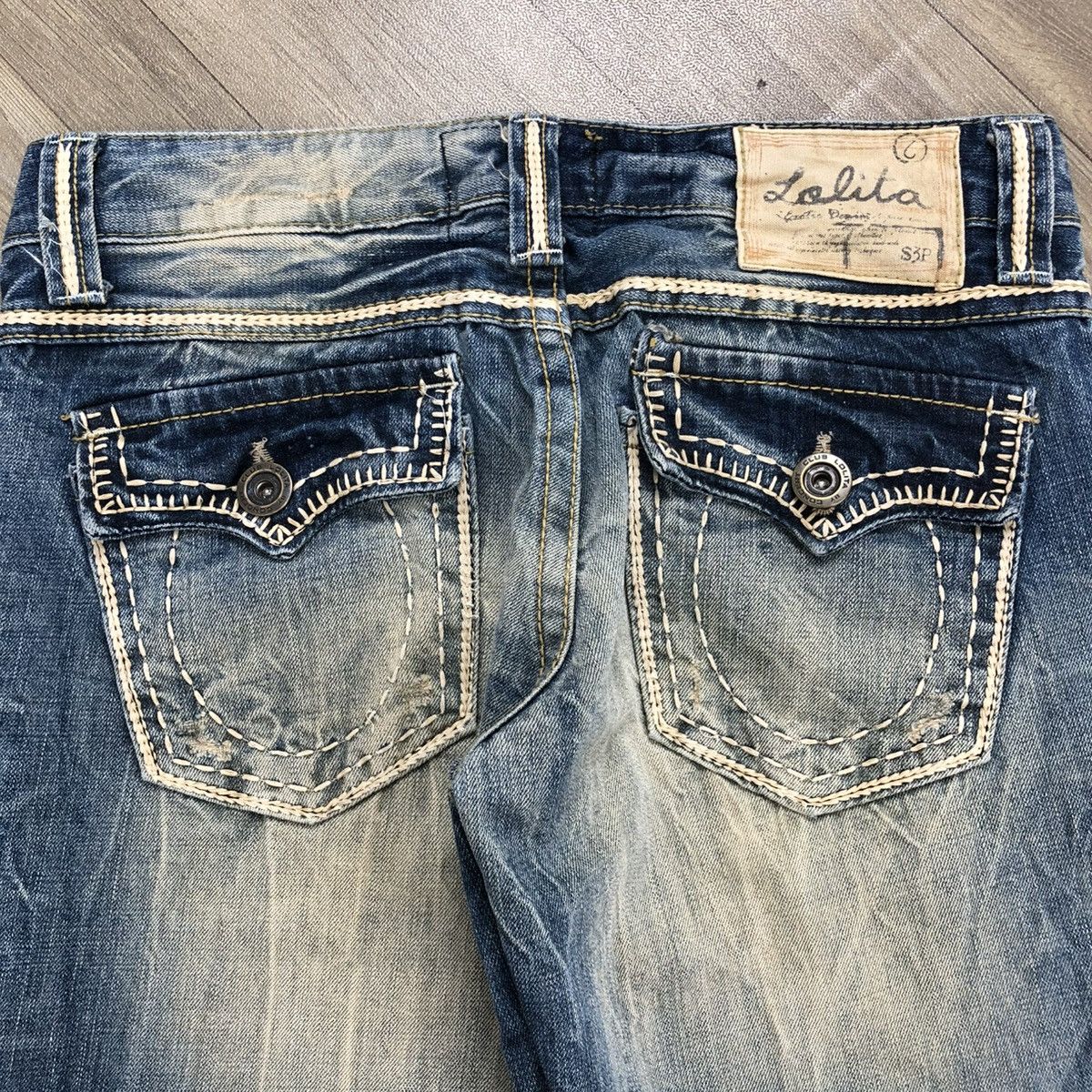 If Six Was Nine × Japanese Brand × Le Grande Bleu (L.G.B.) 2000s Lolita Jeans Distressed Faded Bootcut Flared Jeans Size US 31 - 13 Thumbnail