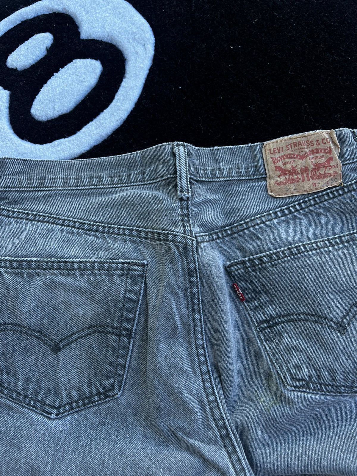 Levi's Dark Grey Levi Jeans Size US 33 - 1 Thumbnail