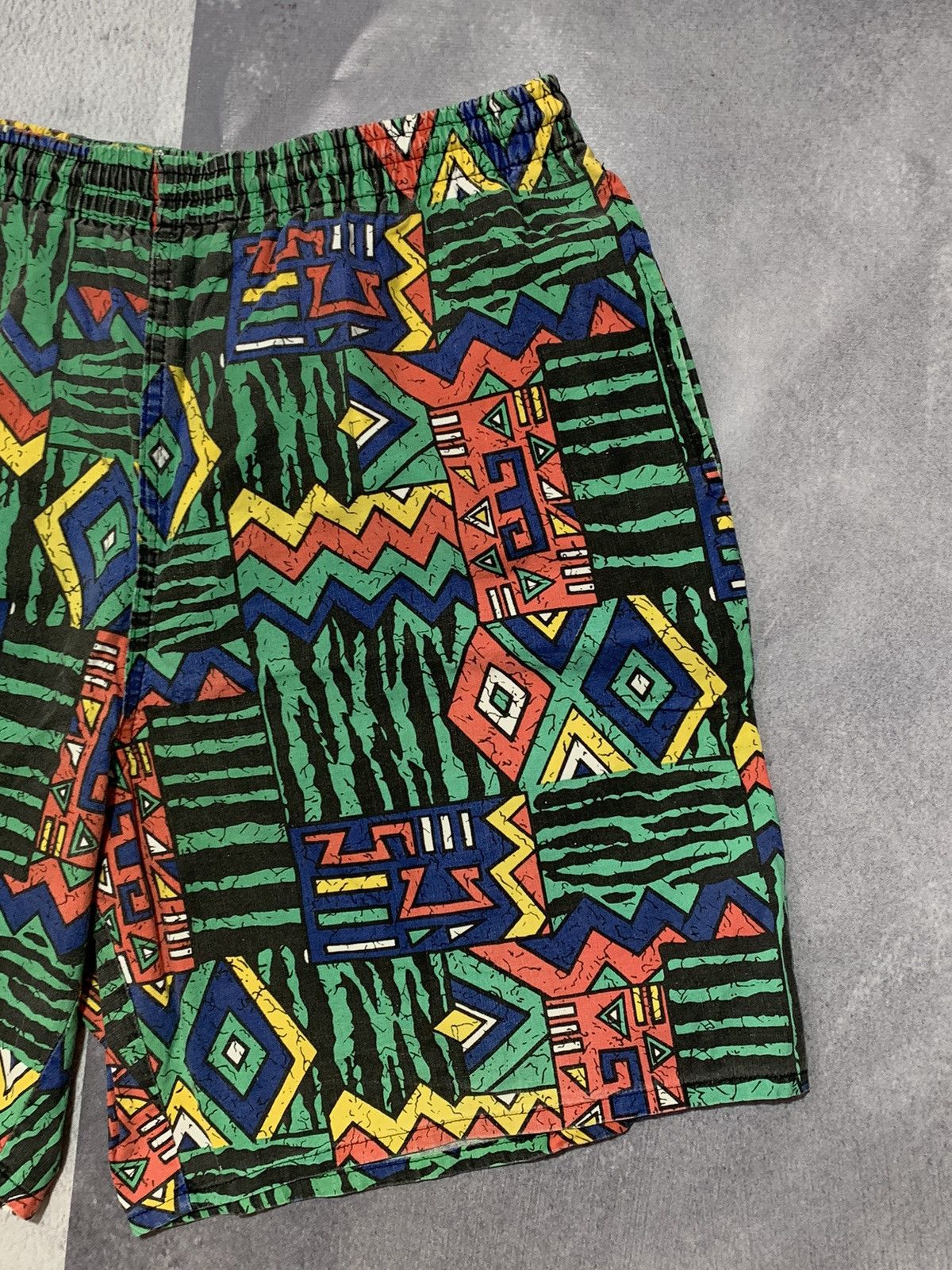 Vintage Vintage 90s art shorts streetwear Hawaiian style size L Size US 36 / EU 52 - 3 Thumbnail