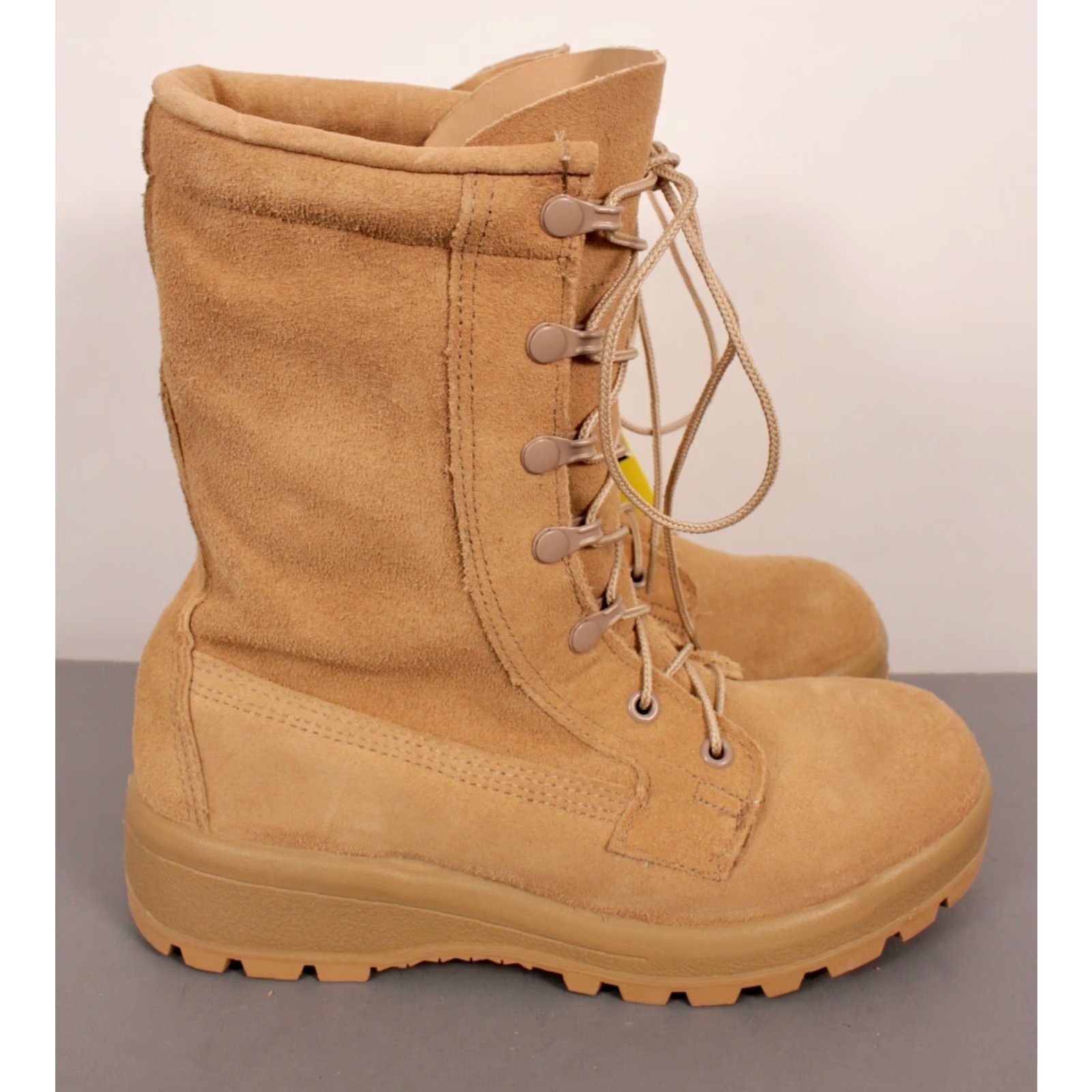 Vintage VINTAGE US Army Desert Boots MEN'S NOS Beige Suede Combat Boots Goretex Belleville 5 W Army Desert Boots Mens Boots? Size US 5 / EU 37 - 5 Thumbnail
