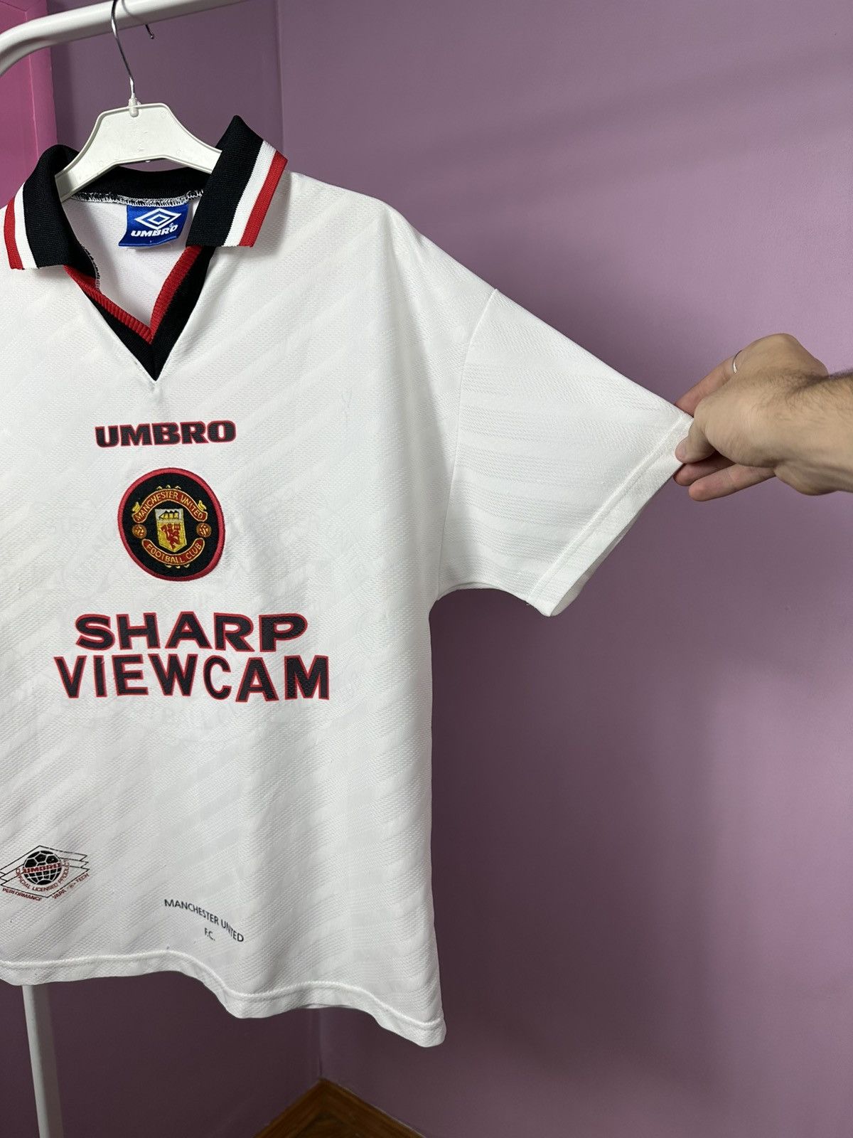 Umbro Manchester United FC Umbro Vintage 1996/1997 Sharp Jersey Size US S / EU 44-46 / 1 - 5 Thumbnail