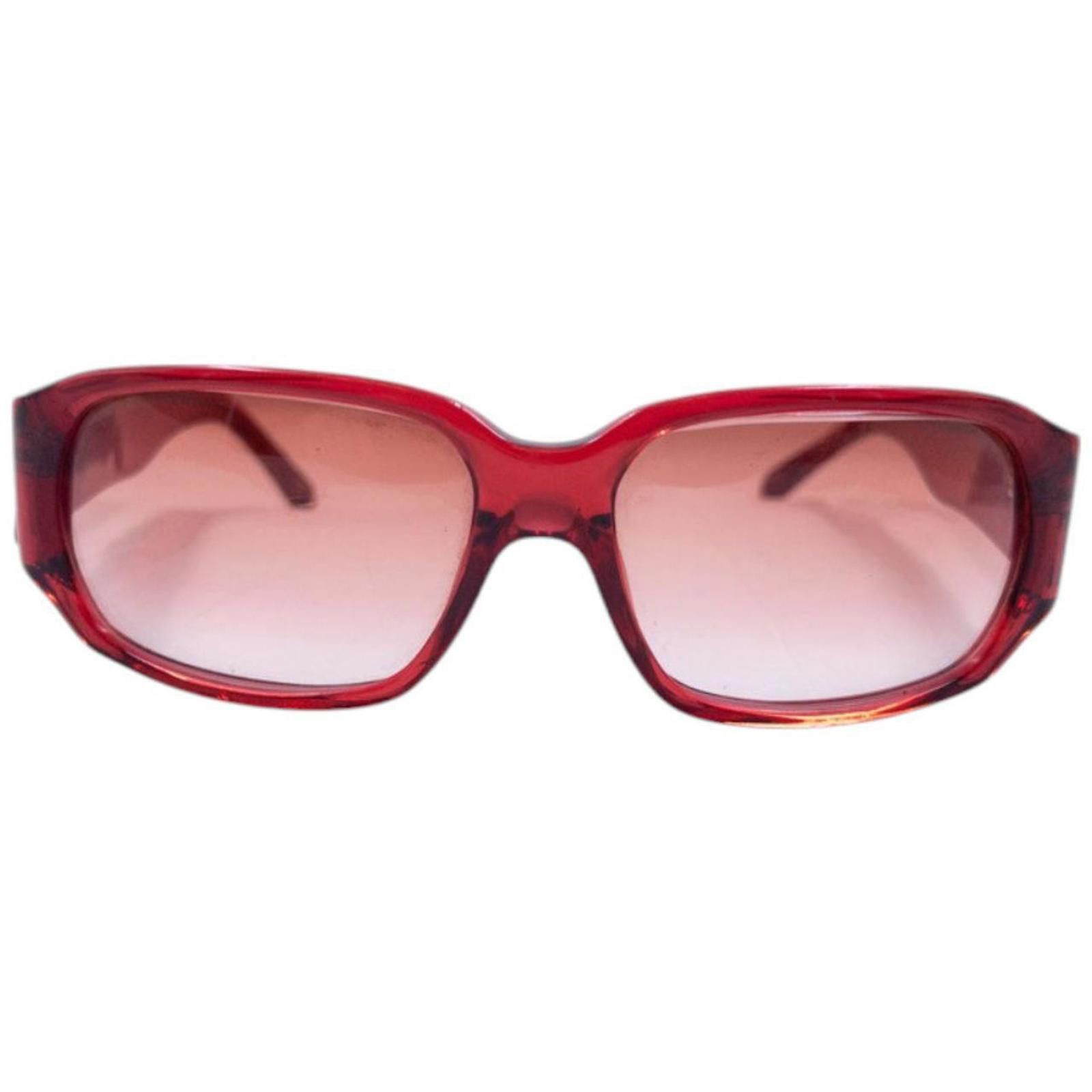 Burberry Vintage Burberry Embossed Sunglasses Size ONE SIZE - 2 Thumbnail