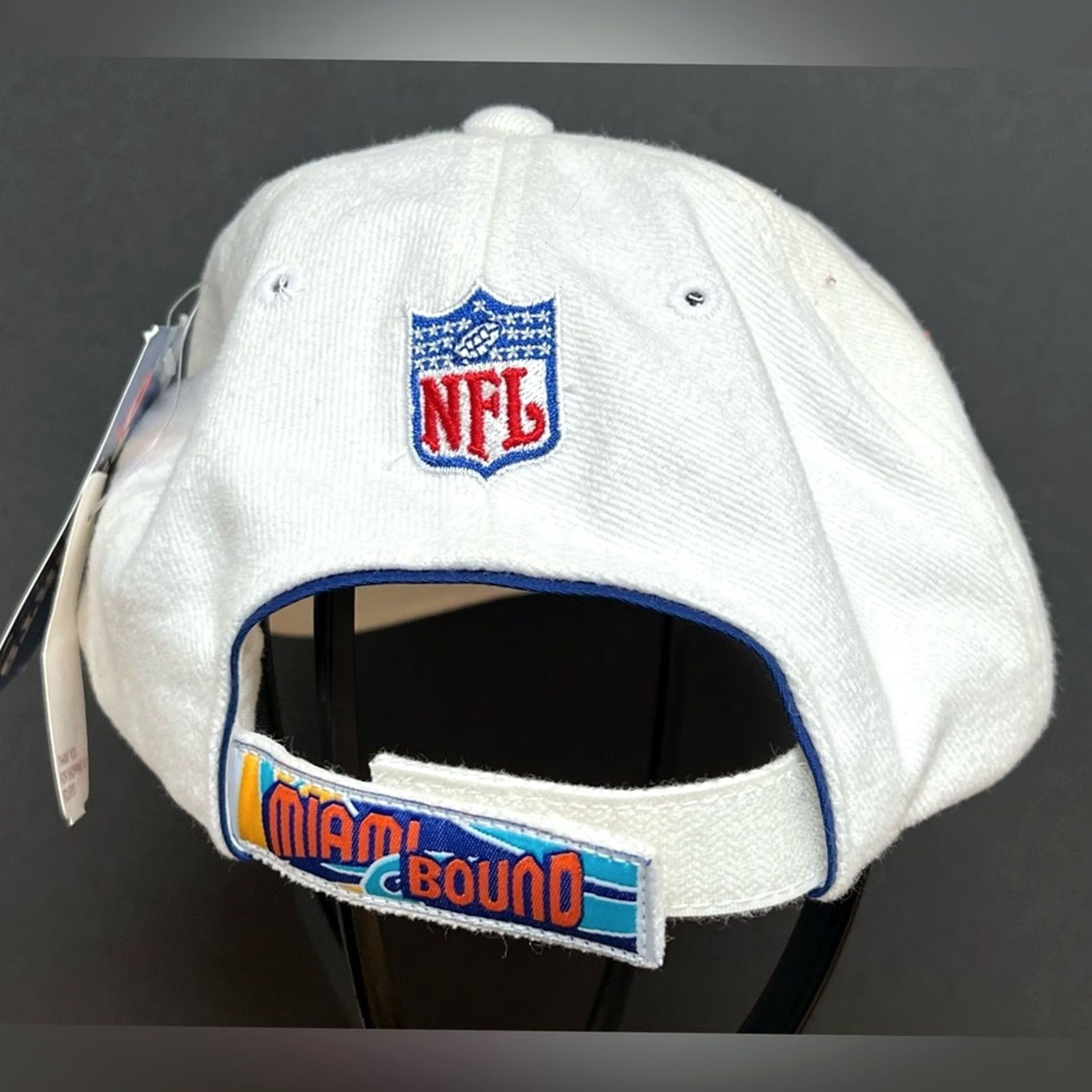 Sports Specialties VINTAGE Denver Broncos Hat Conference Champions Sports Specialties Pro Line Snapback White Mens One Size Size ONE SIZE - 3 Thumbnail