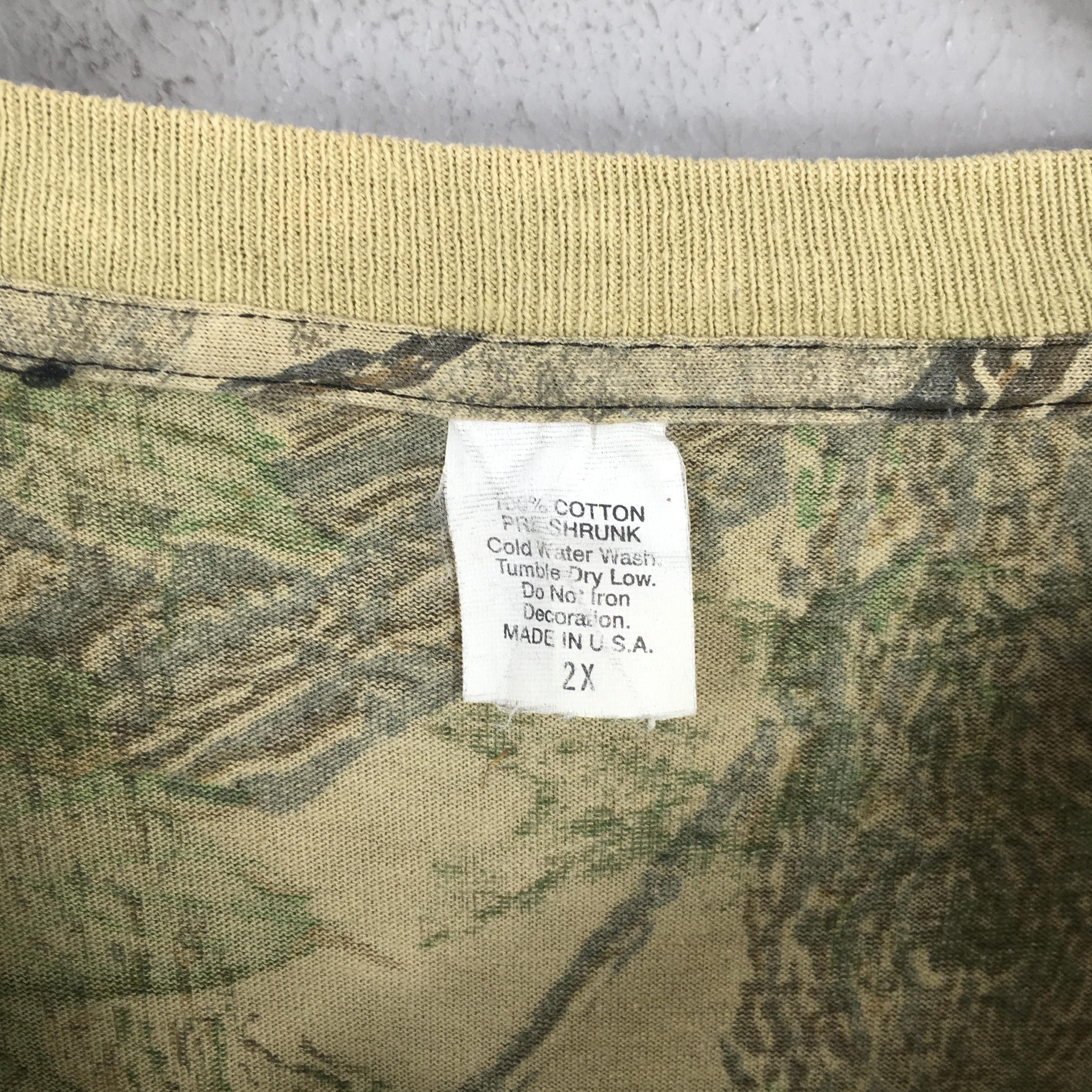 Mossy Oaks × Realtree × Vintage Vintage 90's Real Tree Camo Longsleeve T shirt 2XLarge Size US XXL / EU 58 / 5 - 5 Thumbnail