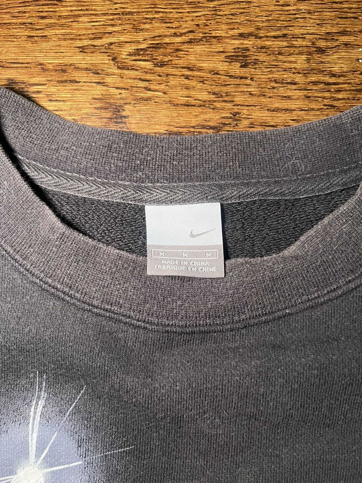 Nike Rare Vintage Nike Swoosh Black Sweatshirt Crewneck Size US M / EU 48-50 / 2 - 3 Thumbnail