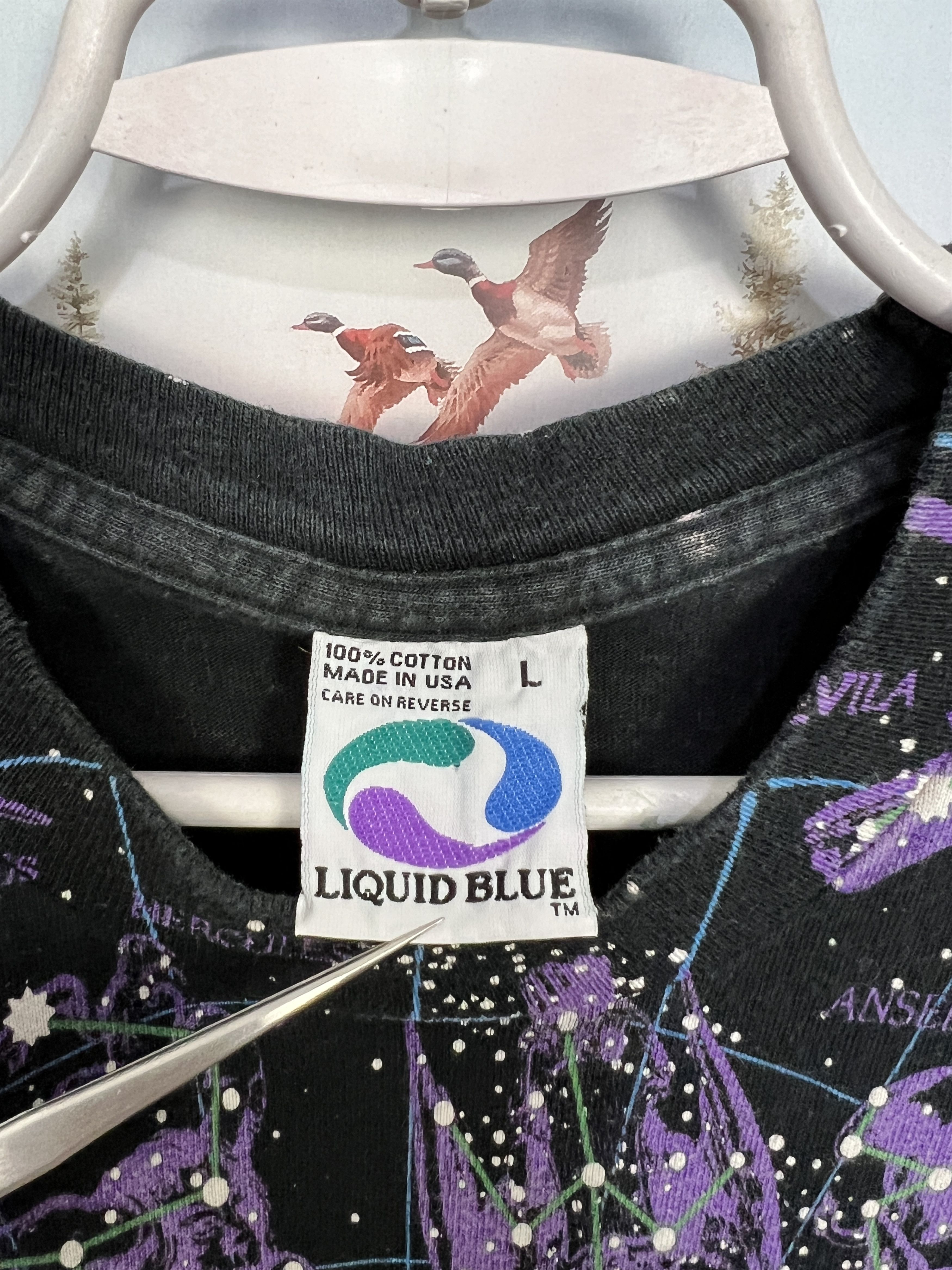 Liquid Blue Vintage 90's Liquid Blue Hemisphere Boreal Astrology Shirt Size US L / EU 52-54 / 3 - 11 Thumbnail
