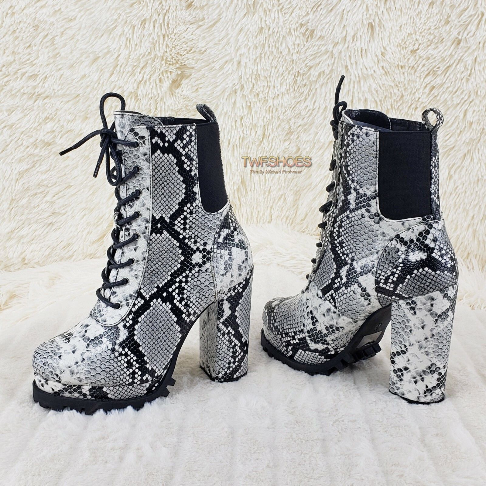 Other CR Winnie Lace Up Ankle Boots 4.5" Chunky Block Heels 6 -11 Size US 8.5 / IT 38.5 - 1 Thumbnail