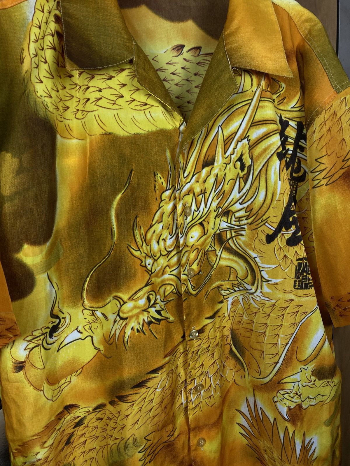 Japanese Brand 🐉Vintage 90s Shiry Short Sleeve Dragon Overprint Wan Guo🐉 Size US XL / EU 56 / 4 - 2 Thumbnail