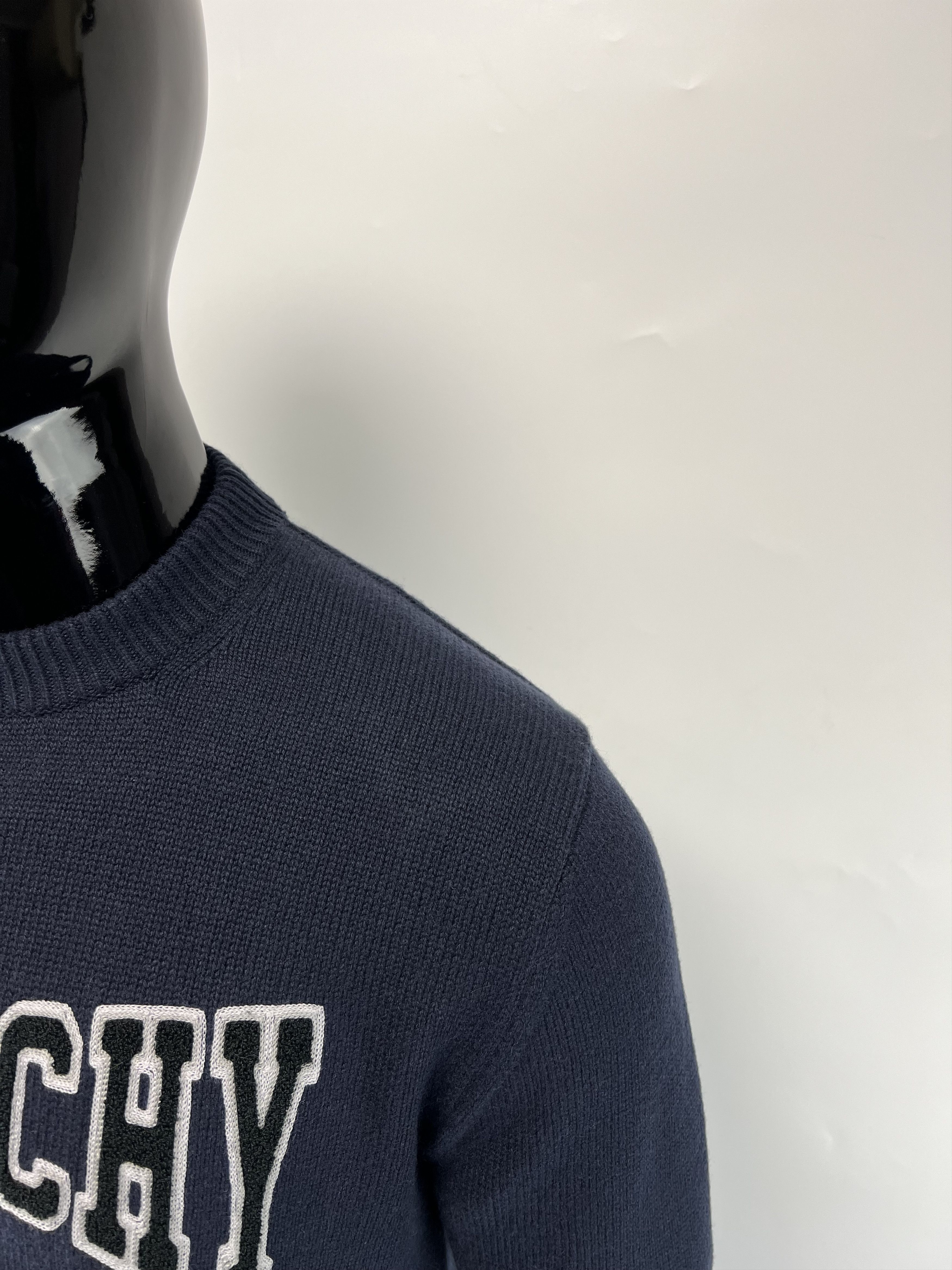 Givenchy Givenchy Wool Cashmere Crew Neck Knit Sweater Big Logo Size US S / EU 44-46 / 1 - 6 Thumbnail