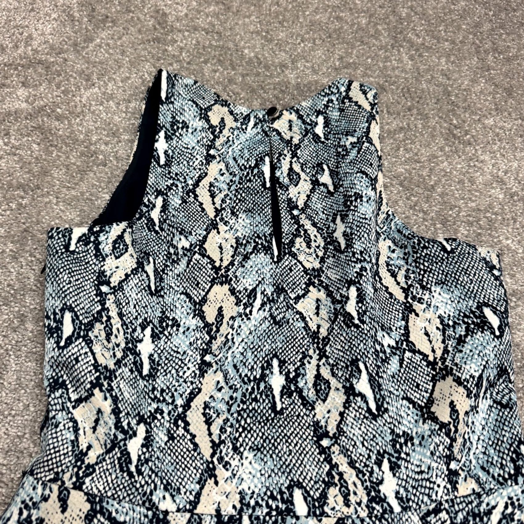Banana Republic Banana Republic Blue Snake Print Asymmetrical Handkerchief Dress Womens 4 Size S / US 4 / IT 40 - 4 Thumbnail