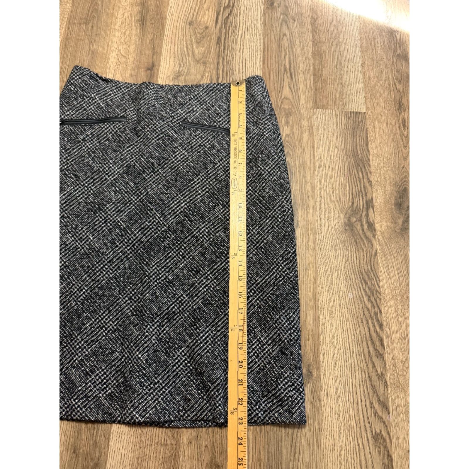 Talbots Talbots Skirt Women's 6 Black White Back Zip Straight Pencil Pockets Knee Length Vintage No Size 28" / US 6 / IT 42 - 7 Thumbnail