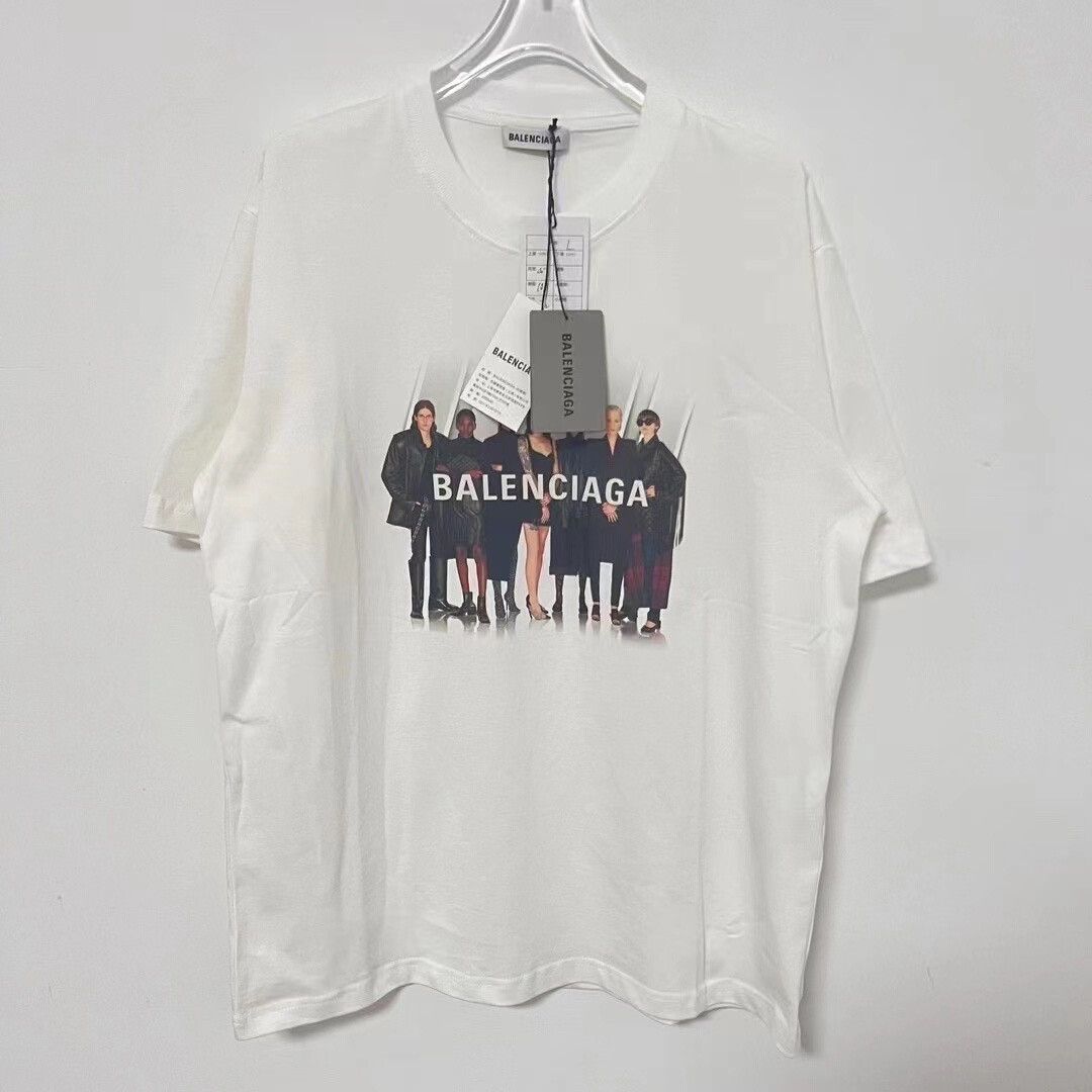 Balenciaga balenciaga short sleeve t-shirt with print Size US L / EU 52-54 / 3 - 1 Thumbnail