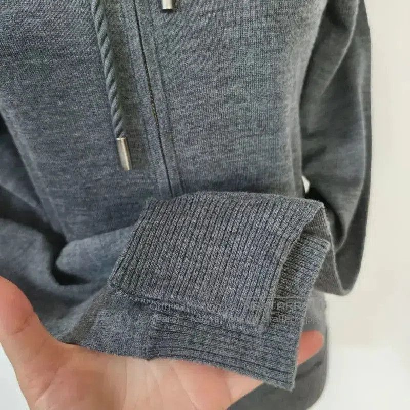 Burberry Burberry Gray Wool Long Sleeve Cardigan. Size M / US 6-8 / IT 42-44 - 4 Thumbnail