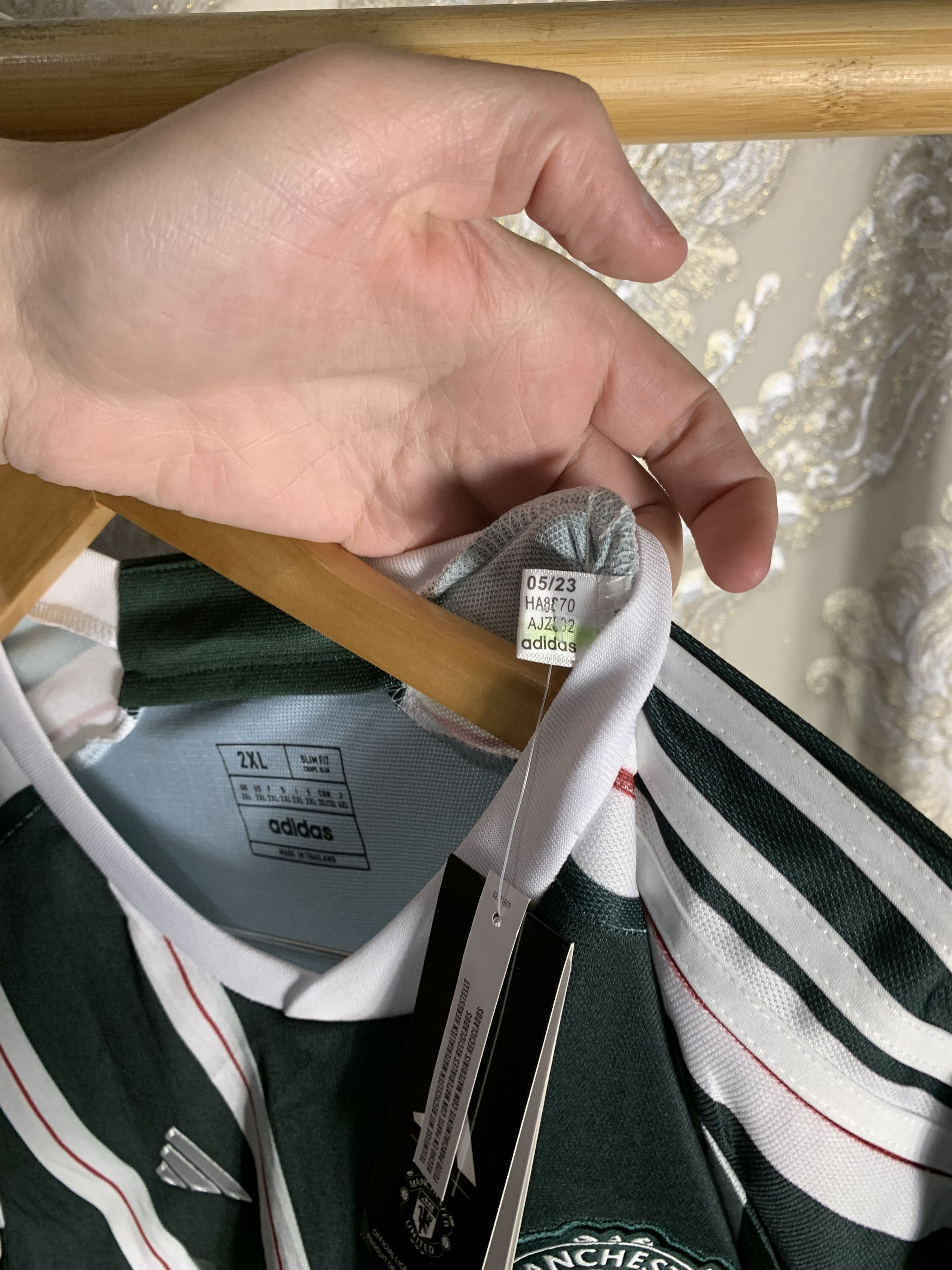 Vintage VERY RARE ADIDAS FC MANCHESTER UNITED ENGLAND SOCCER JERSEY Size US XXL / EU 58 / 5 - 5 Thumbnail