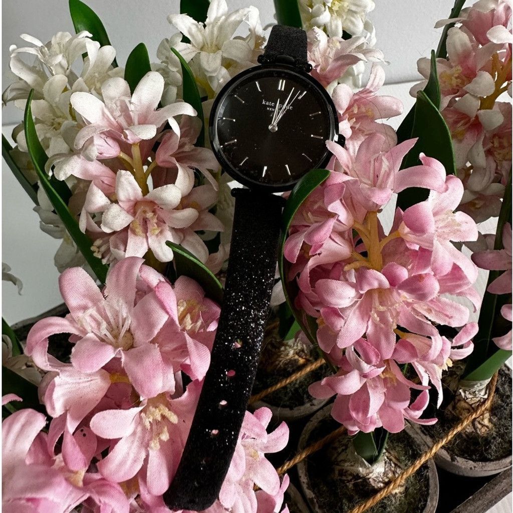 Kate Spade Kate Spade watch with Black glittery leather band Size ONE SIZE - 2 Thumbnail