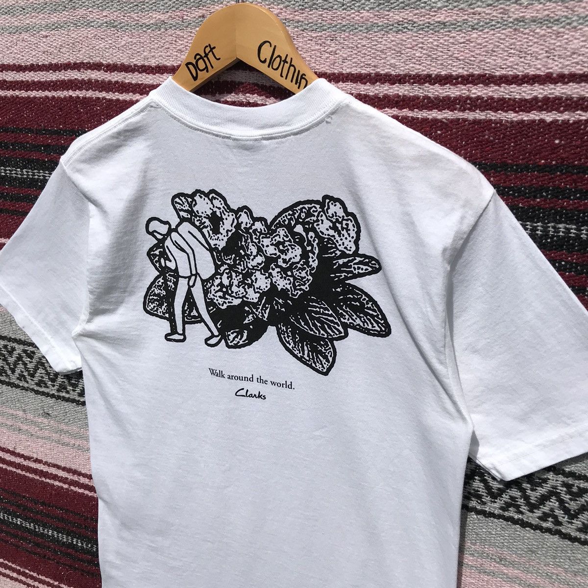 Clarks × Vintage Vintage Clarks Walk Around The World Shirt Clarks Outdoor Size US S / EU 44-46 / 1 - 8 Thumbnail