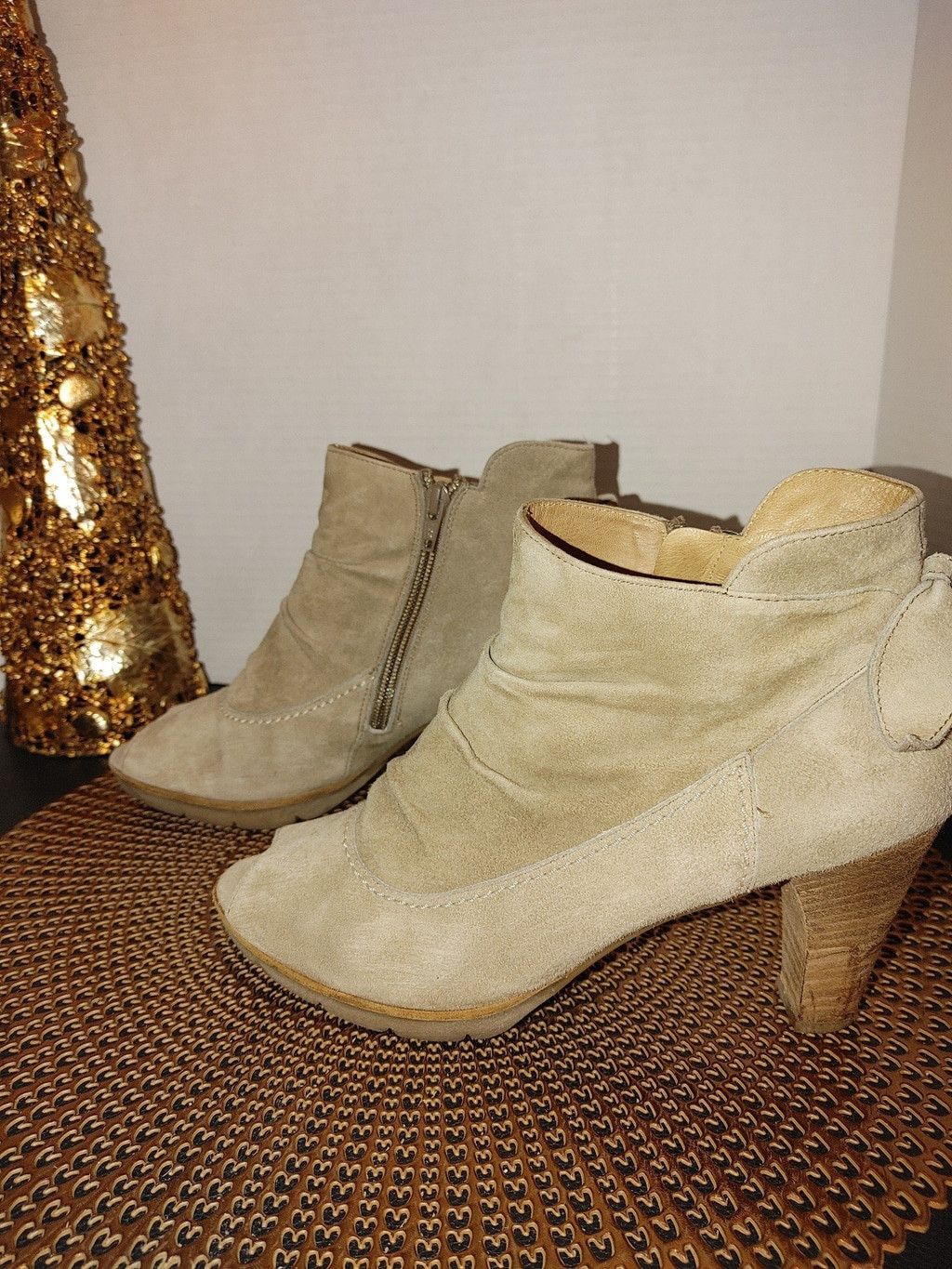 Other Paul Green Suede Peep Toe Ankle Boots Size 9 Size US 9 / IT 39 - 1 Thumbnail
