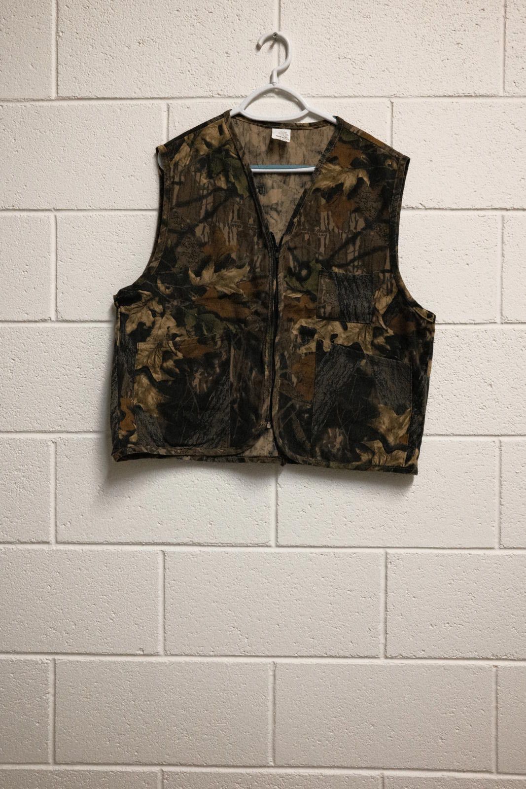 Unknown London Camo Print Vest Size XL Made in USA Size US XL / EU 56 / 4 - 1 Thumbnail