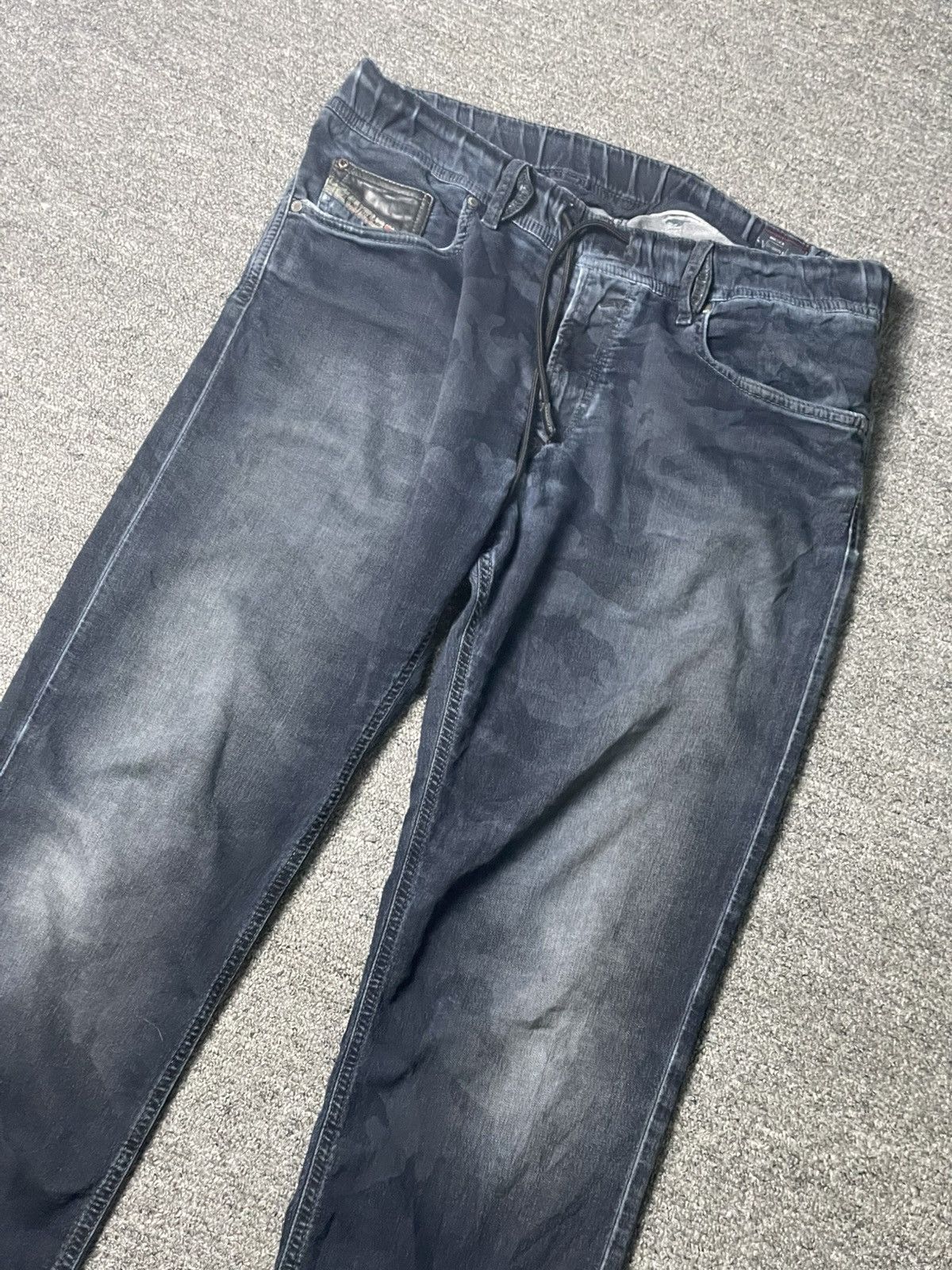 Diesel × Vintage DIESEL INDUSTRY RELAXED FIT JEANS (103) Size US 33 - 2 Thumbnail