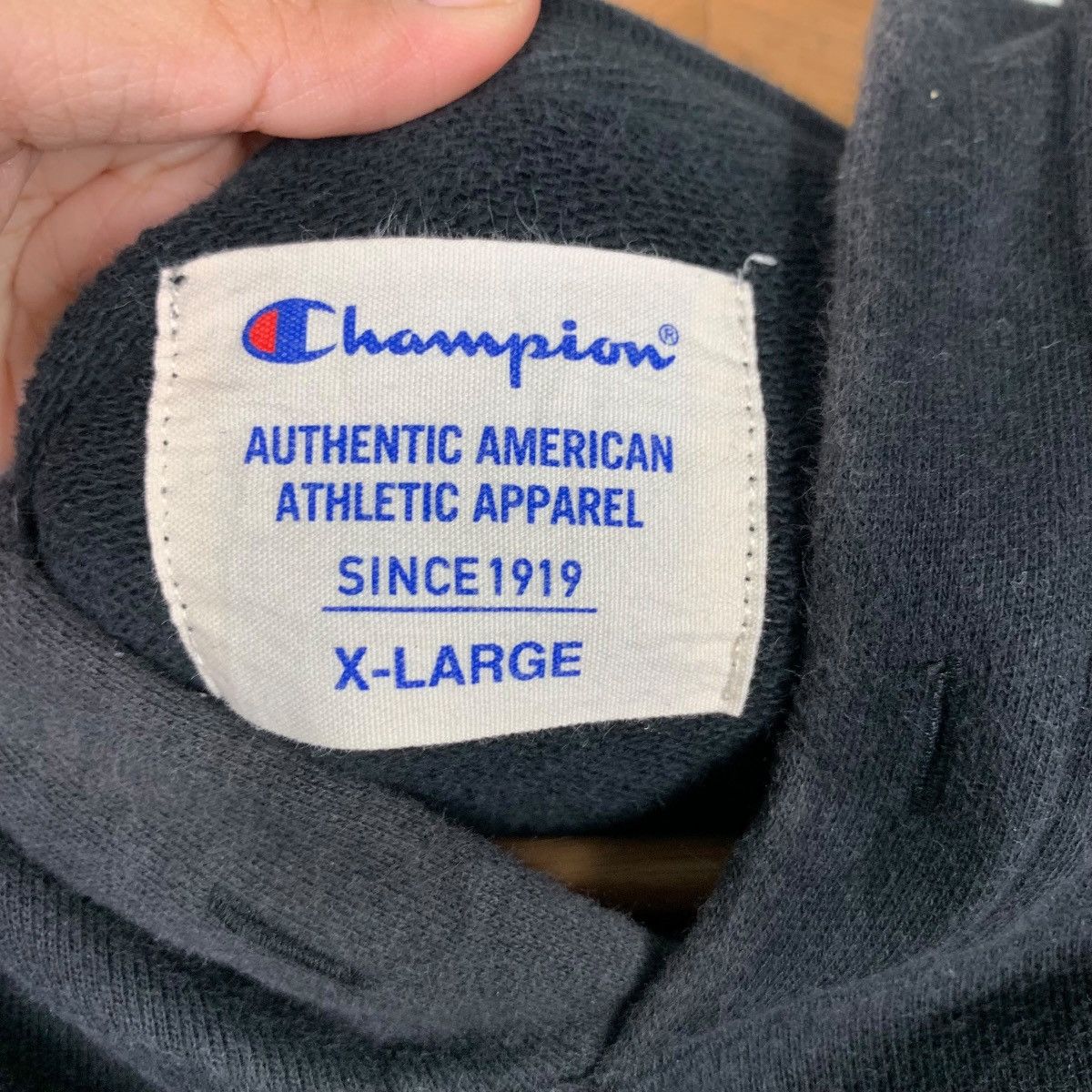 Champion CHAMPION Black Plain Pullover Hoodies Sweatshirt #1434-C65 Size US XL / EU 56 / 4 - 13 Thumbnail