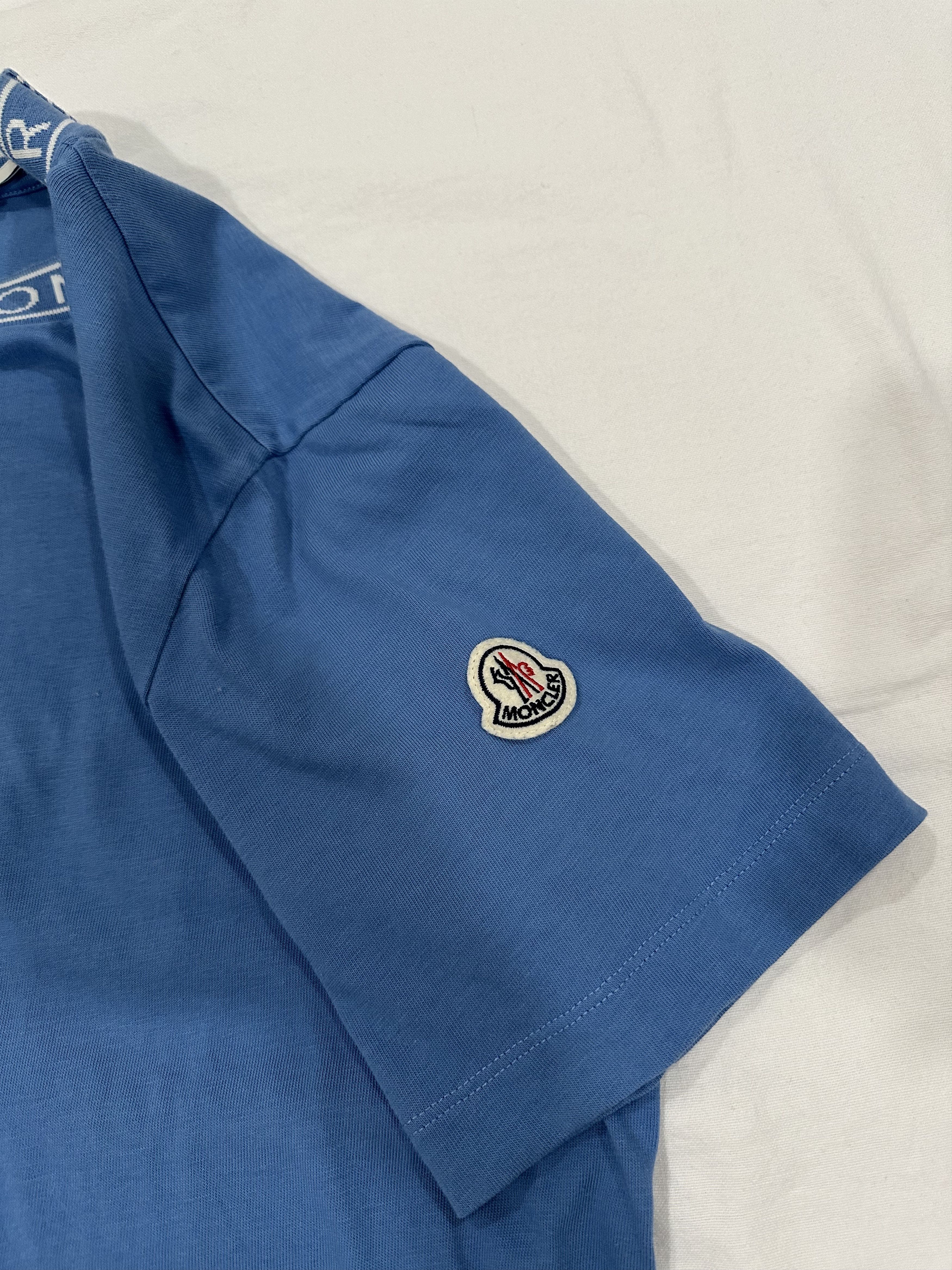 Moncler Moncler - Men's Logo Crew T-Shirt Size US S / EU 44-46 / 1 - 3 Thumbnail