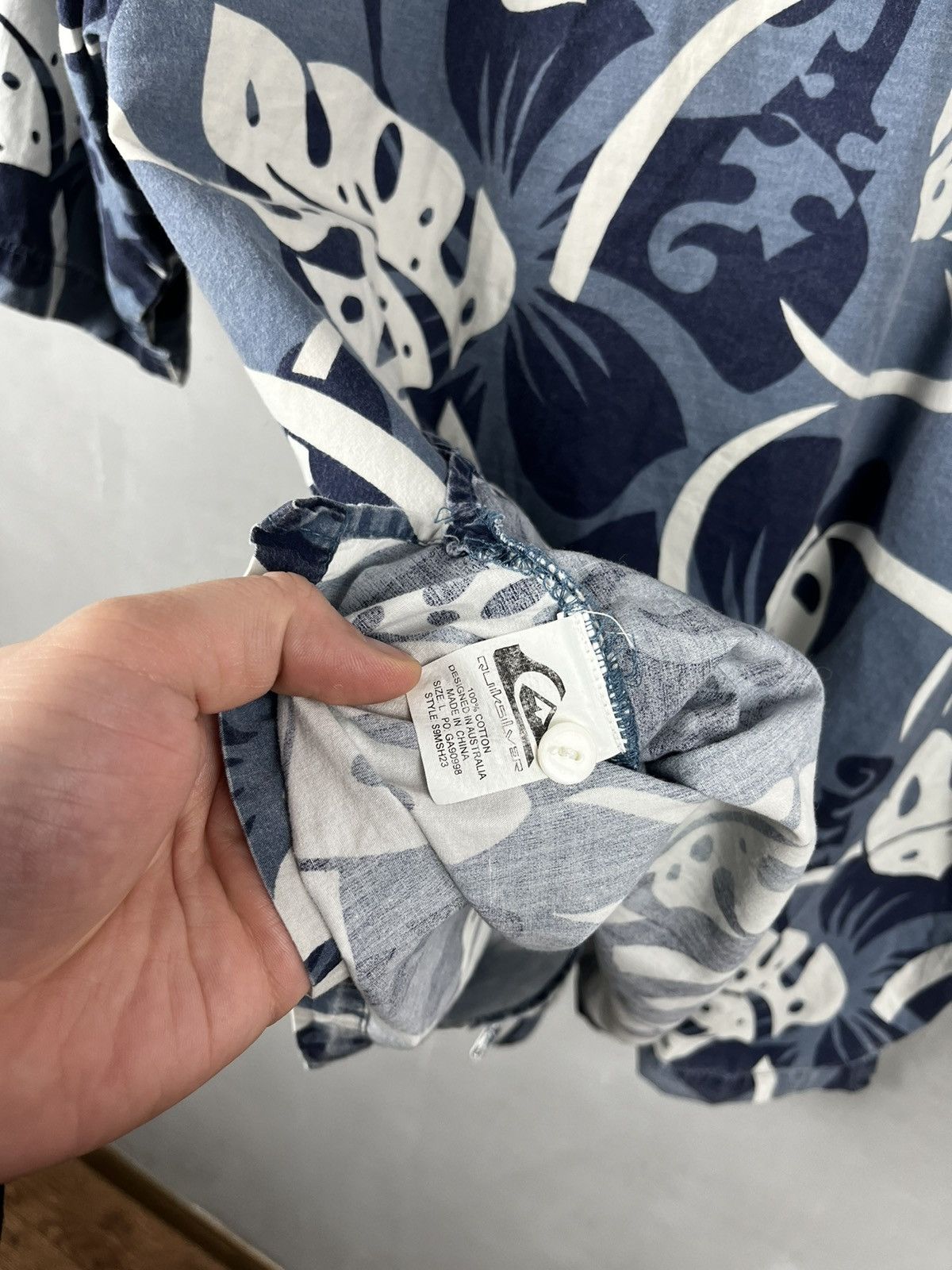 Quiksilver × Vintage Vintage 90s QuikSilver Boarding Co. Hawaiian Flowers Shirt Size US L / EU 52-54 / 3 - 7 Thumbnail