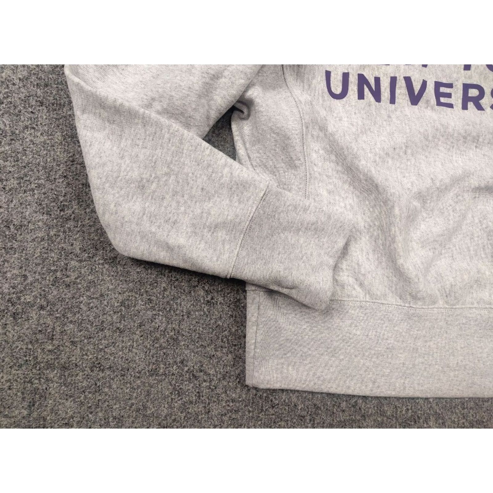 Champion Vintage Champion Reverse Weave New York University College Crewneck Sweatshirt Sweatshirt Men S Gray Logo University/College Size US S / EU 44-46 / 1 - 7 Thumbnail
