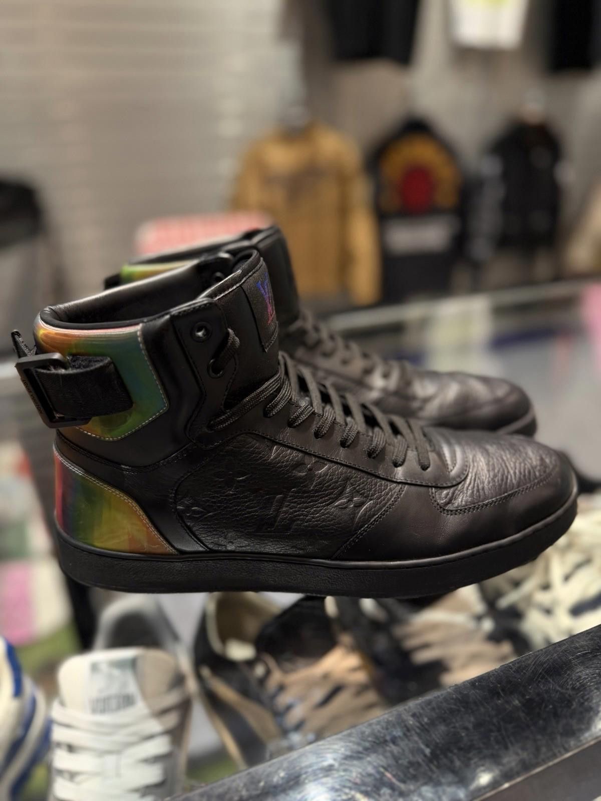 Louis Vuitton Louis Vuitton Rivoli Sneakers Multi Color 9.5US/8.5LV Size US 9.5 / EU 42-43 - 1 Thumbnail