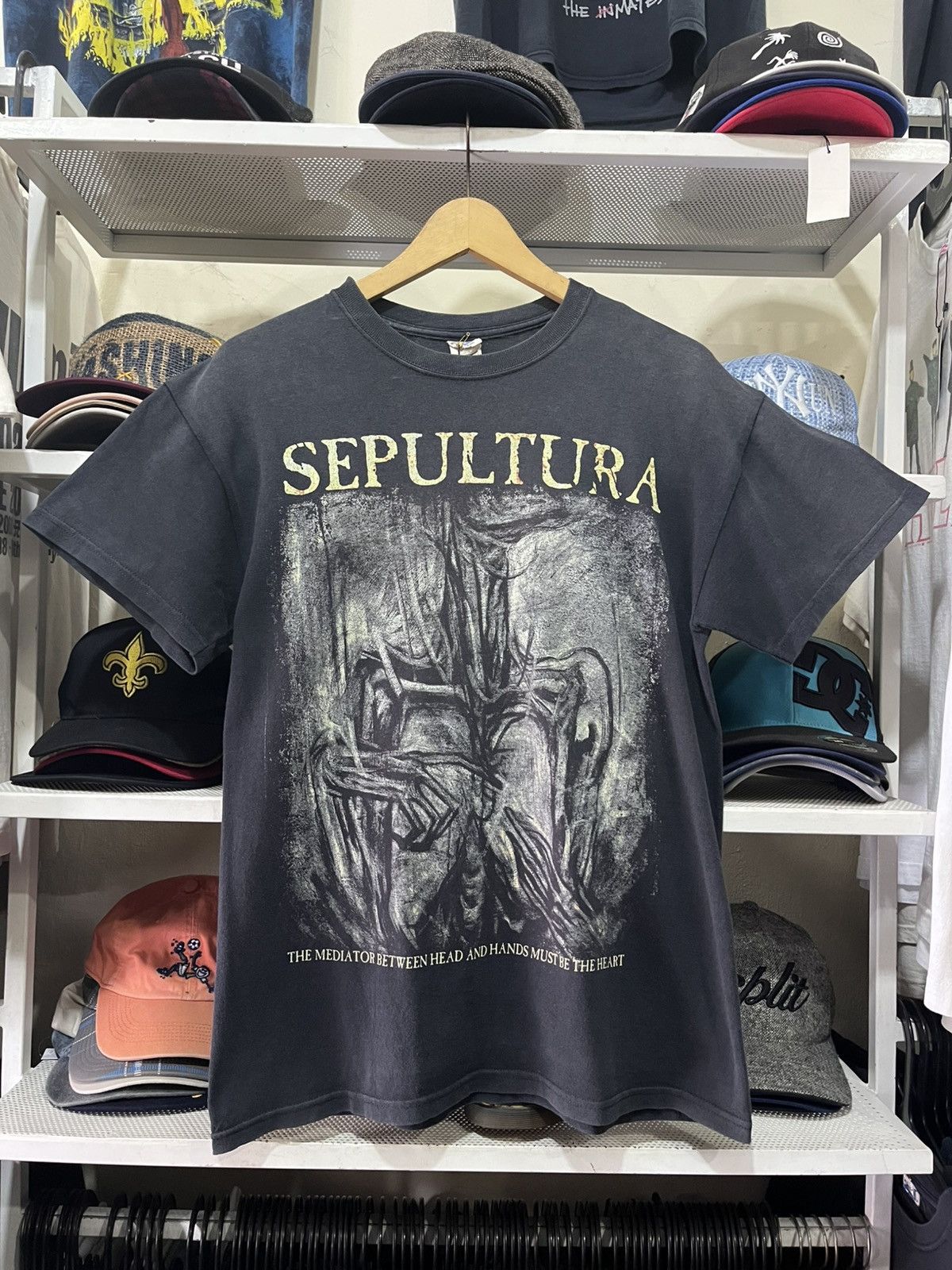 Band Tees Sepultura Shirt Mediator Between Head and Hand Must Be Shirt Size US M / EU 48-50 / 2 - 1 Thumbnail