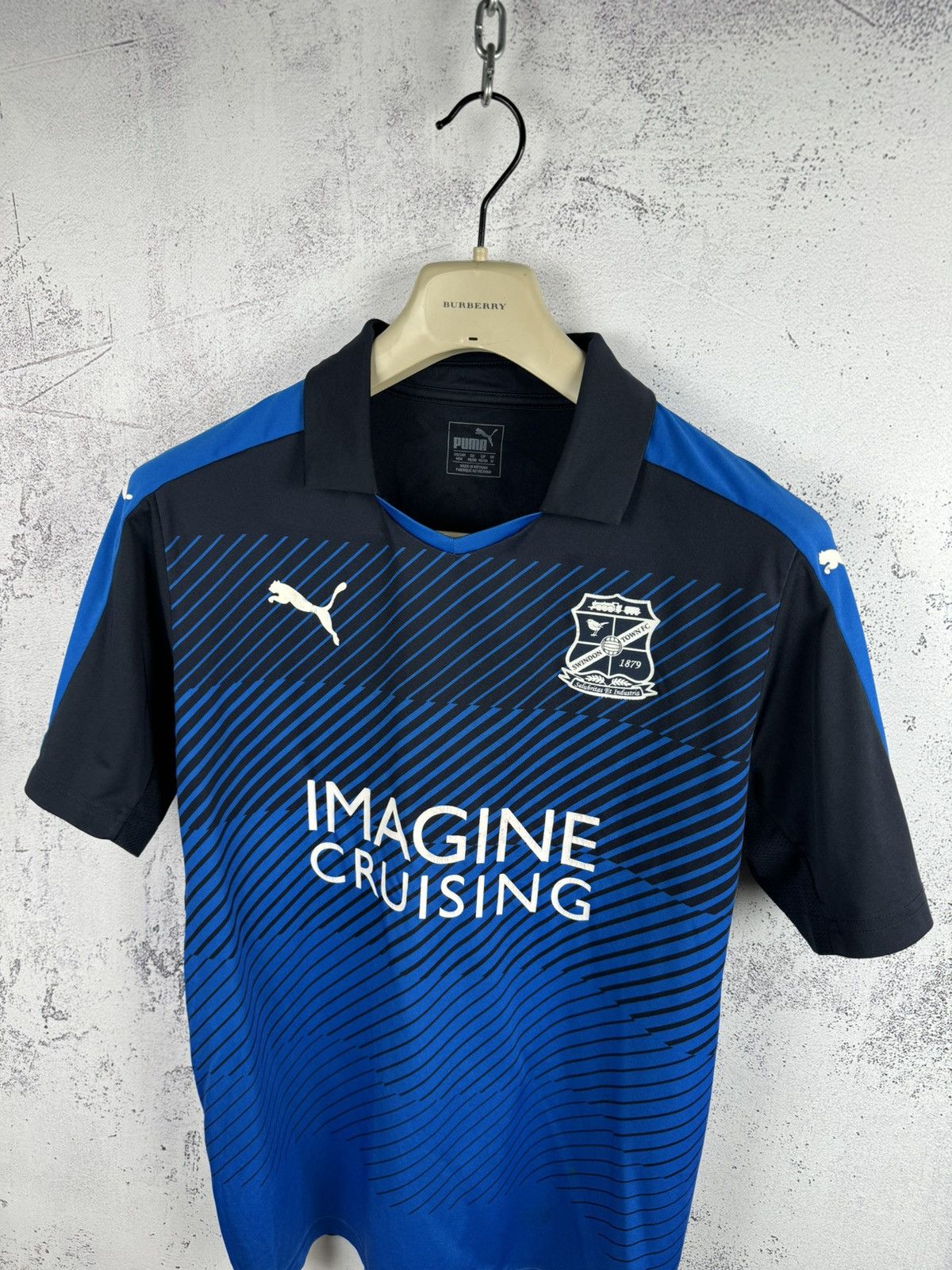 Puma Puma Swindon Town 2016-17 Away Kit soccer jersey size M Size US M / EU 48-50 / 2 - 4 Thumbnail