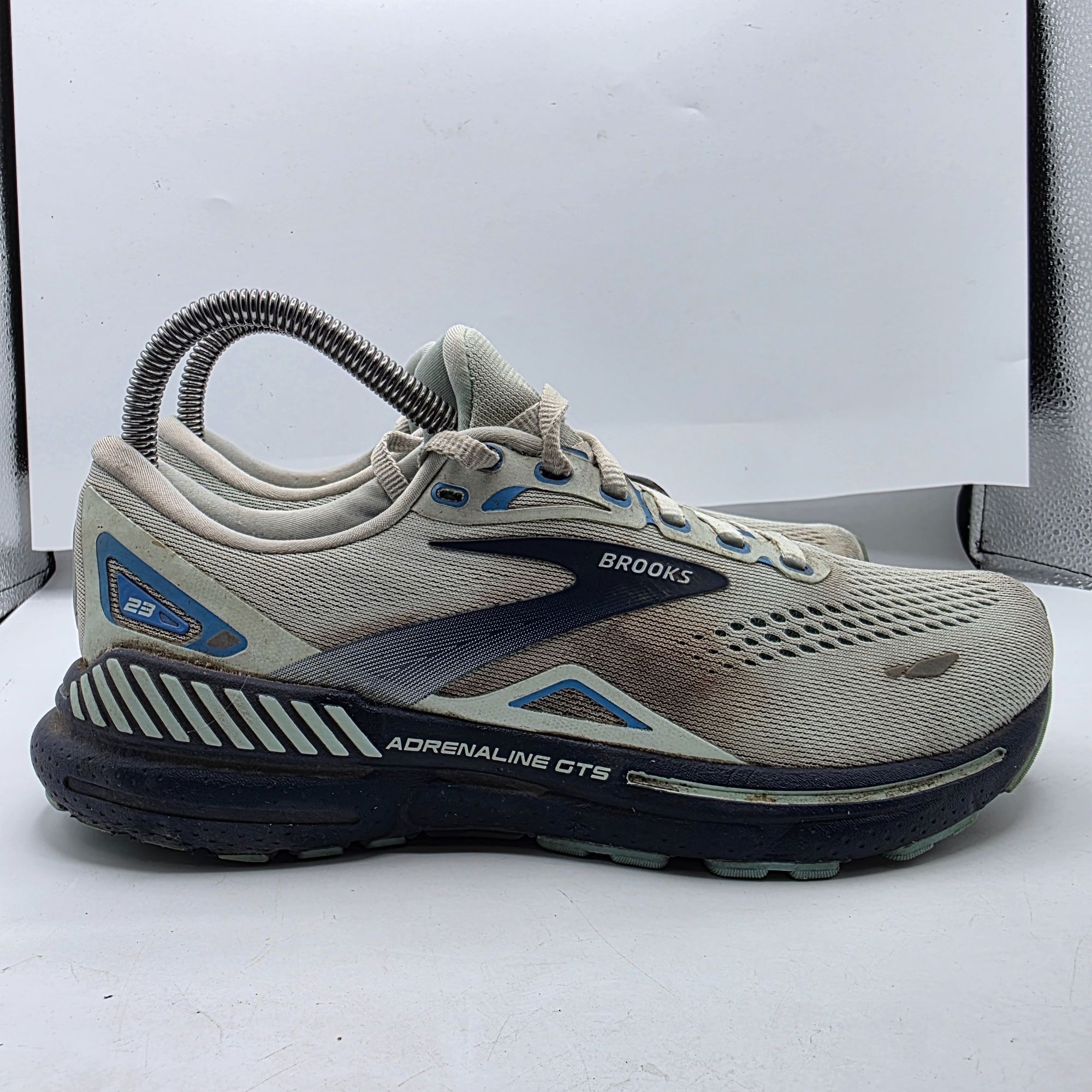 Brooks Brooks Adrenaline GTS 23 Womens Size 7.5 Running Shoes Gray Size US 7.5 / IT 37.5 - 12 Thumbnail