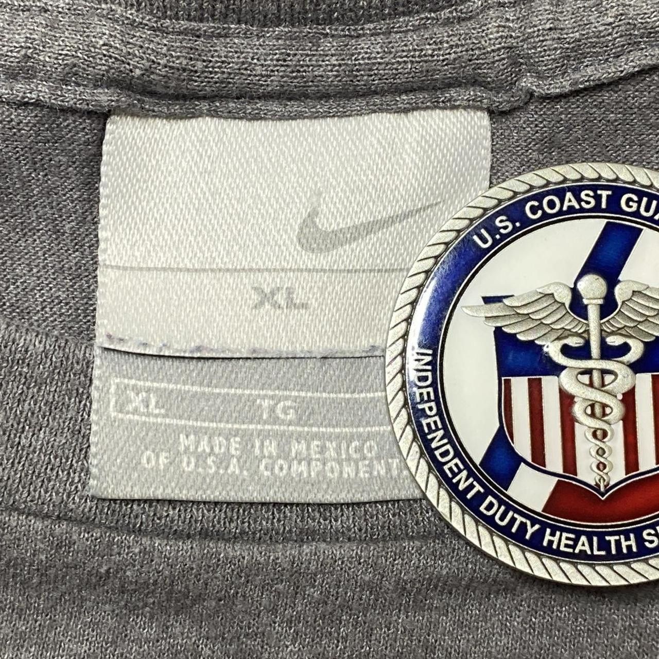 Nike Vintage Nike Center Check Gray Tee Size XL Size US XL / EU 56 / 4 - 3 Thumbnail