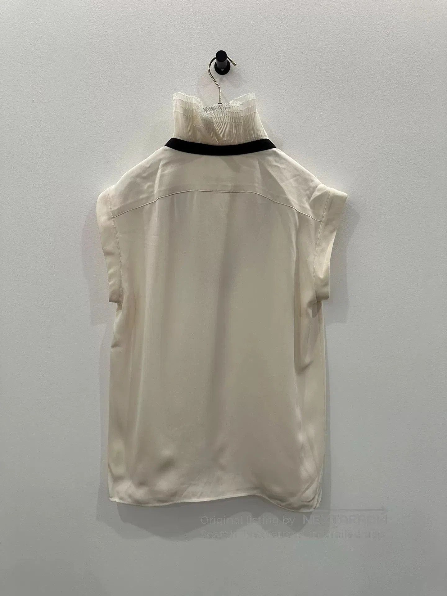 Chanel Chanel Vintage Sleeveless Blouse. Size S / US 4 / IT 40 - 3 Thumbnail
