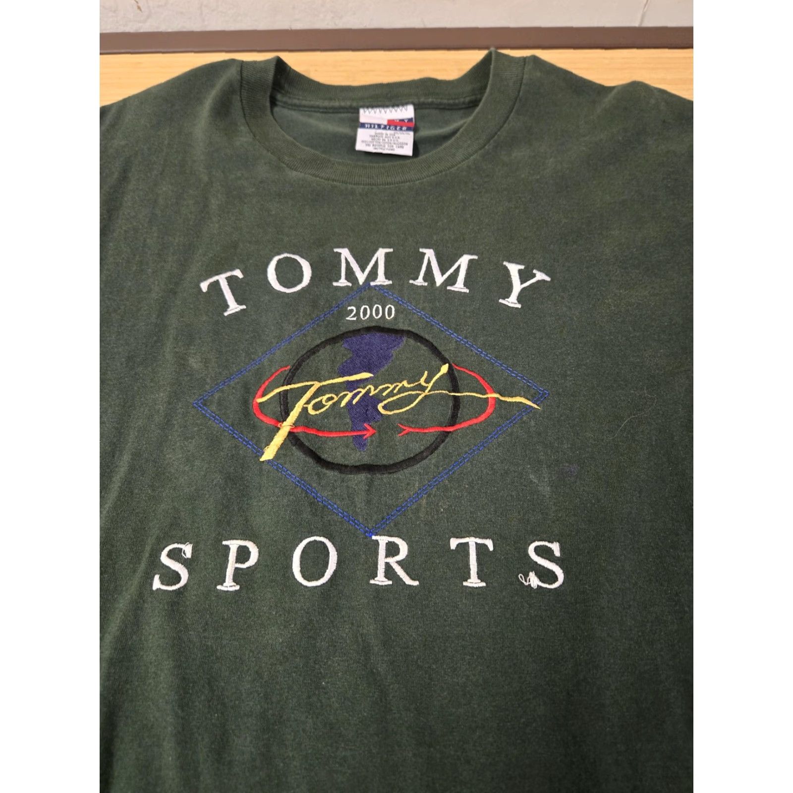 Tommy Hilfiger VINTAGE Tommy Hilfiger Shirt Mens XL Green Sports 2000s Tommy 2000 Made USA Shirt Mens XL Green Tommy SPORTS 2000s Size US XL / EU 56 / 4 - 2 Thumbnail