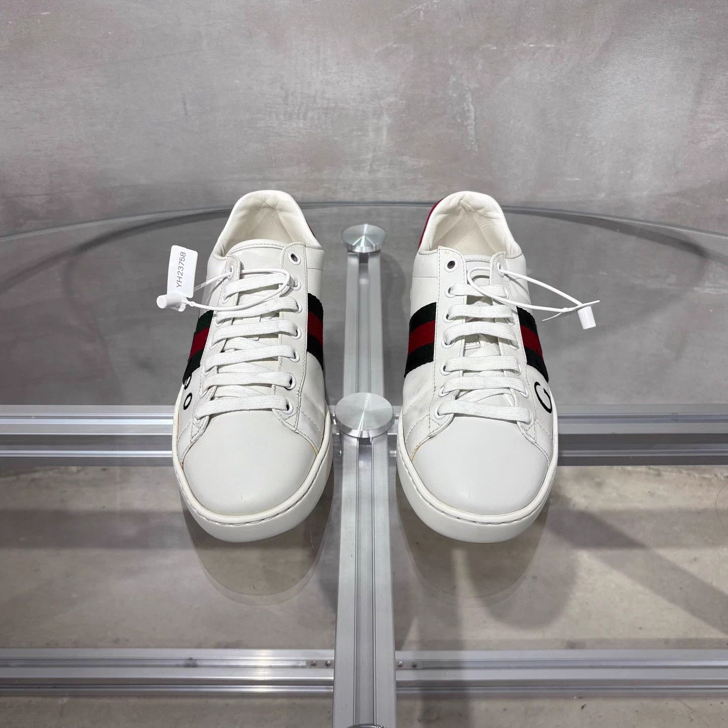 Gucci GUCCI ACE Embroidered Red/Green Web Sneakers 37.5 Size US 7.5 / IT 37.5 - 1 Thumbnail