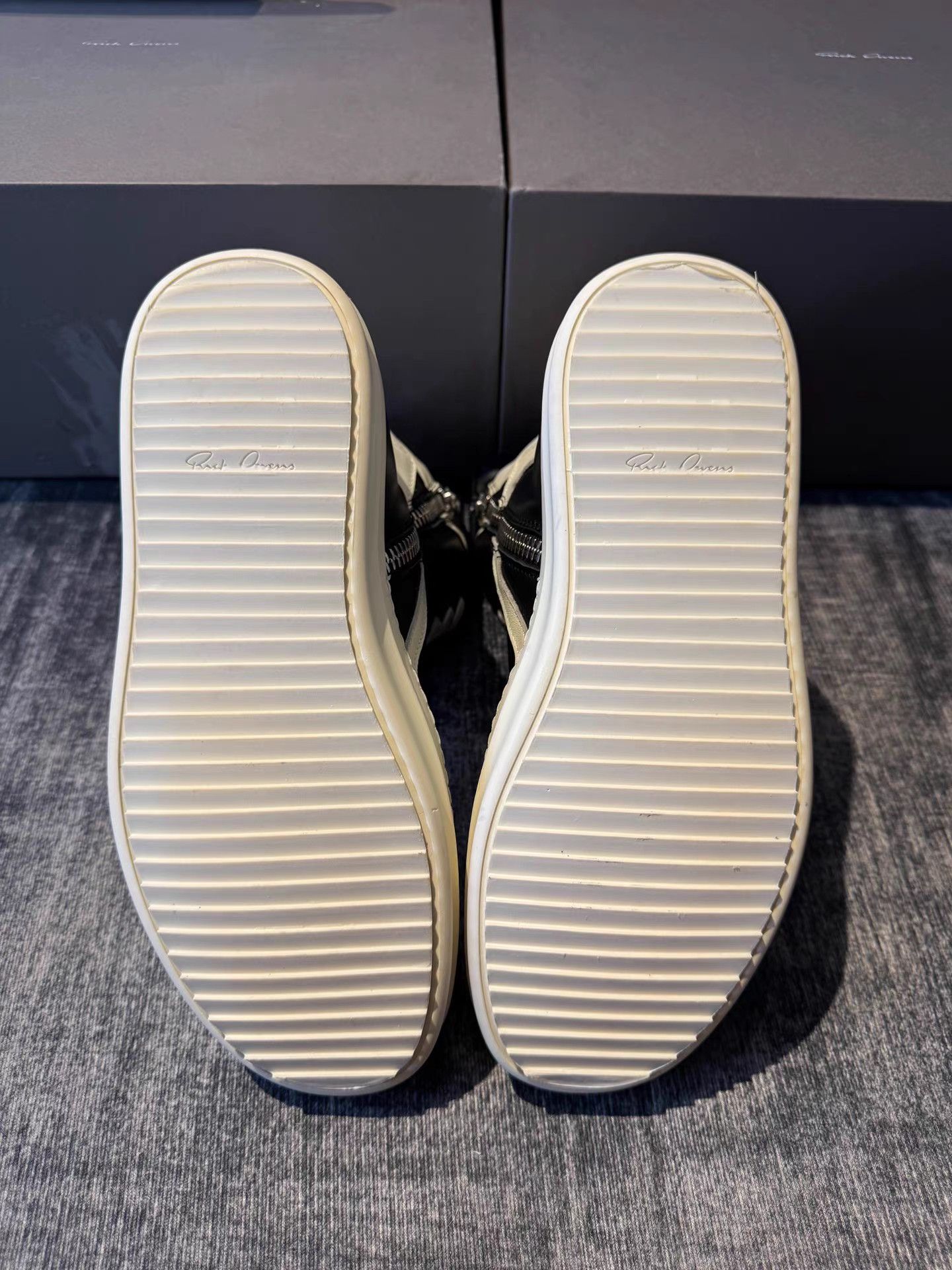 Rick Owens Rick Owens Mainline Triangle Sneakers Size US 7.5 / IT 37.5 - 6 Thumbnail