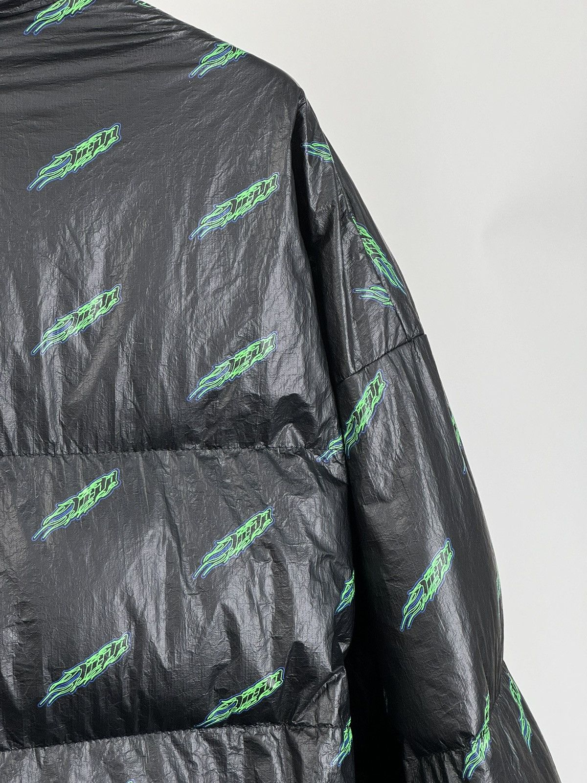 JieDa Allover logo down jacket Size US M / EU 48-50 / 2 - 12 Thumbnail