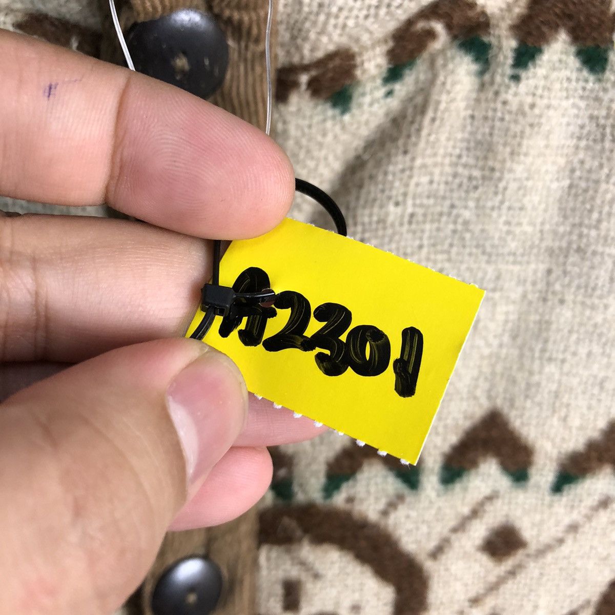 Japanese Brand Amina Brown Cardigan Hoodie Vest #A2301 Size US M / EU 48-50 / 2 - 11 Thumbnail