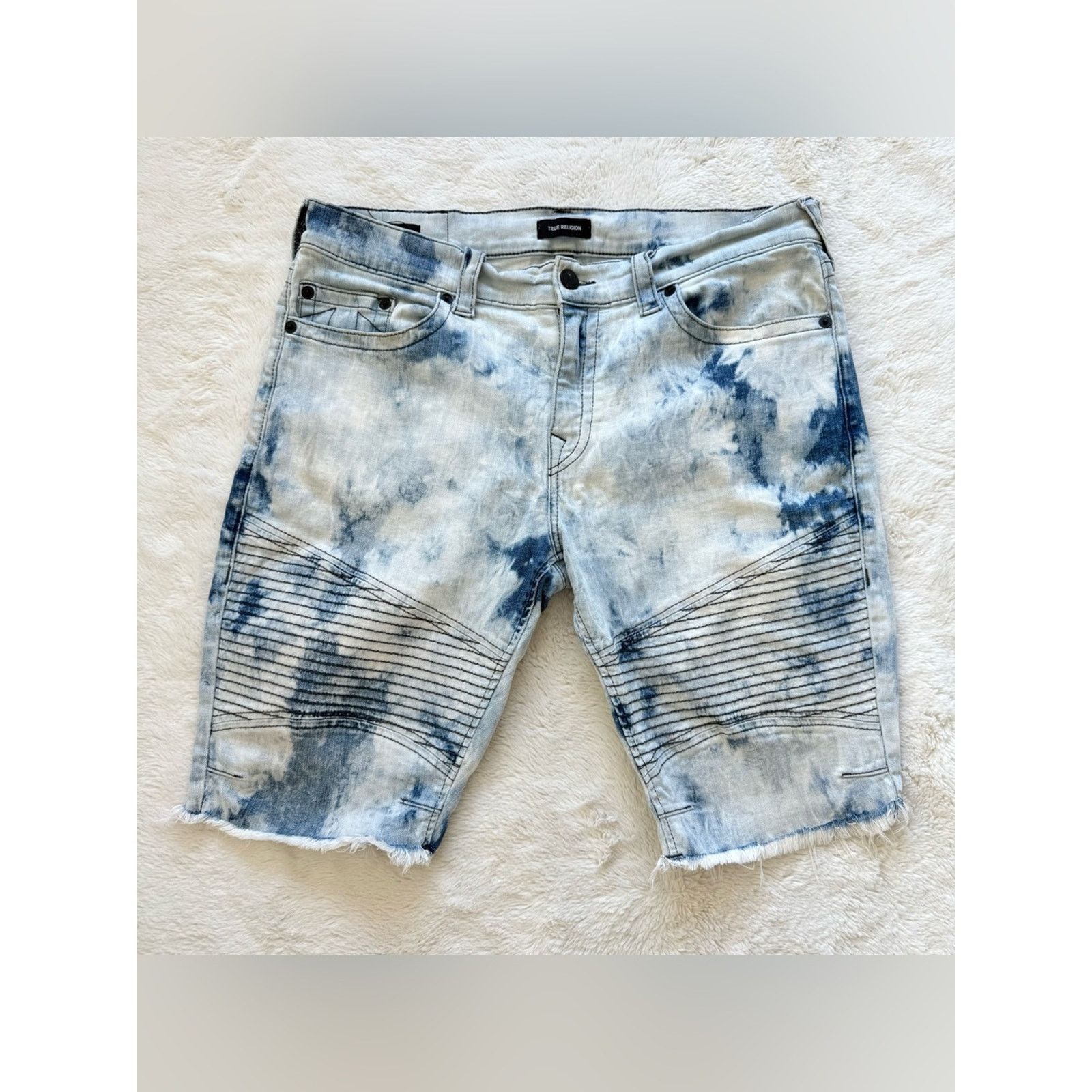 True Religion True Religion men’s cotton tie dye jeans shorts size 38W Size US 38 / EU 54 - 1 Thumbnail