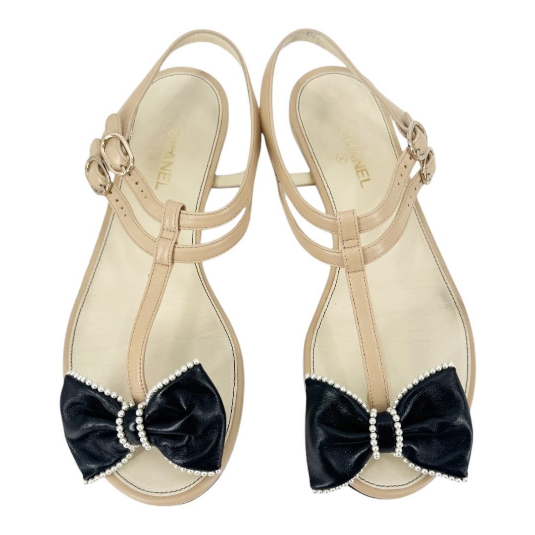 Chanel Chanel CC Logo Bow Pearl Leather Sandals Wide Fit Size US 8 / IT 38 - 1 Thumbnail