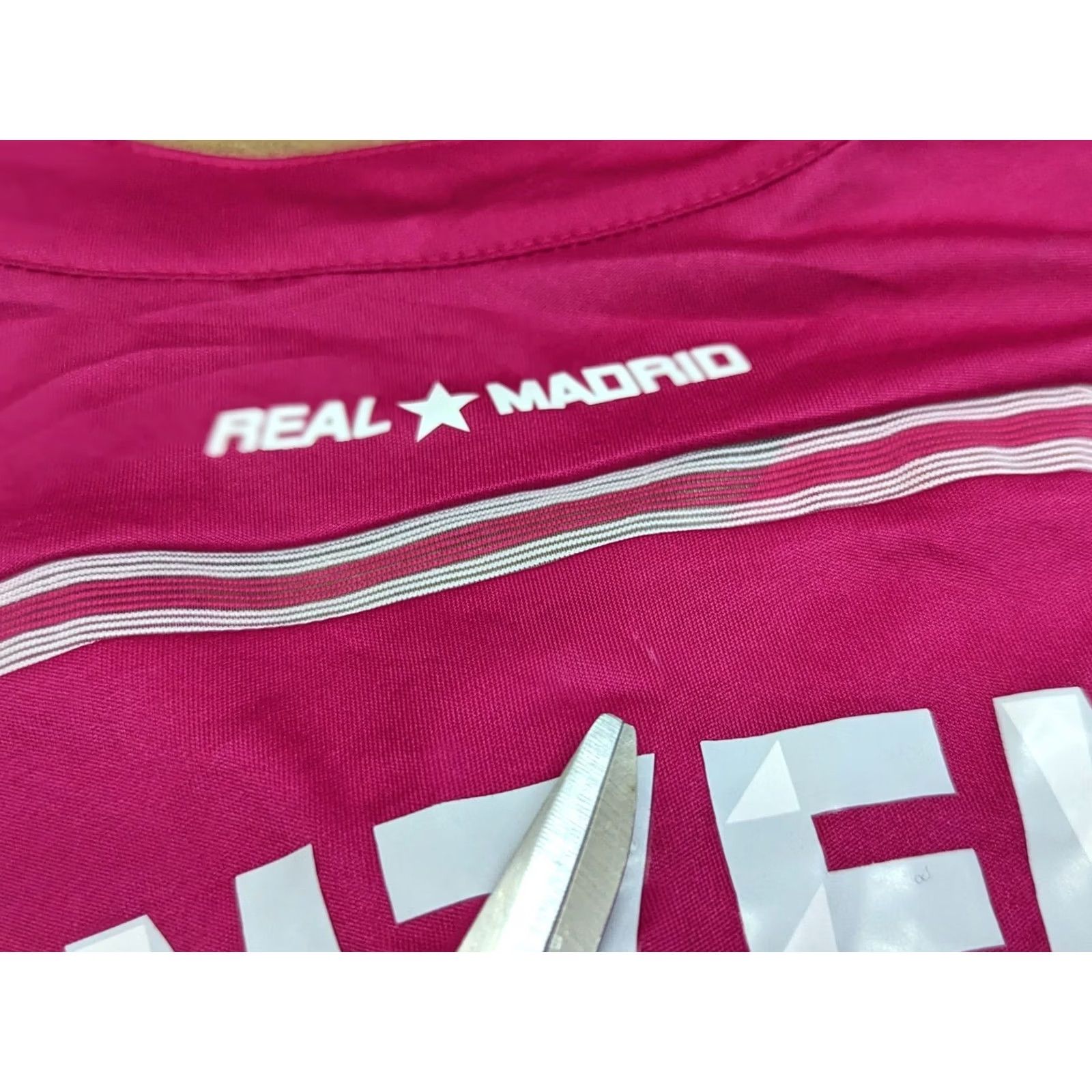 Adidas Adidas Real Madrid Benzema Jersey 2014-2015 Away Football Mens Shirt Size S Pink Short Sleeve T-Shirt Size US S / EU 44-46 / 1 - 6 Thumbnail