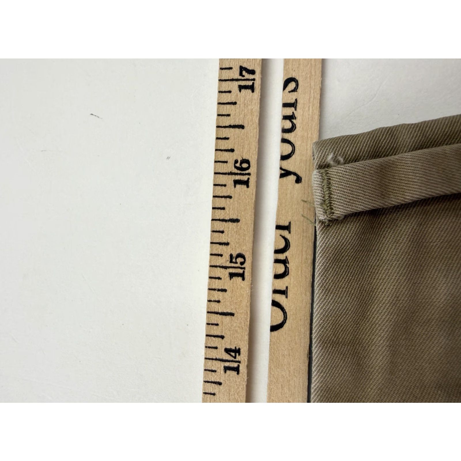 Banana Republic Banana Republic Emerson Pants Mens 35x32 Beige Chino Straight Leg 100% Cotton Size US 35 - 6 Thumbnail